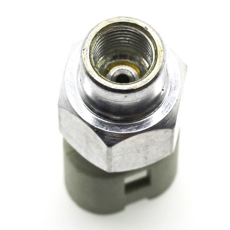 Oil Pressure Switch Sensor for DACIA PEUGEOT 206 RENAULT LAGUNA 7700435692 7700413763 401510 4015.10 497610324R 6001546493