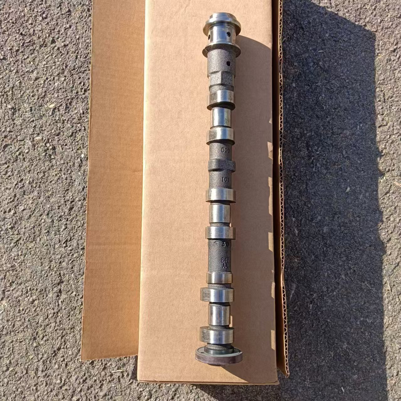 68169842AB Camshafts and Bearing Bushes for 3.0 Cherokee Wrangler Product