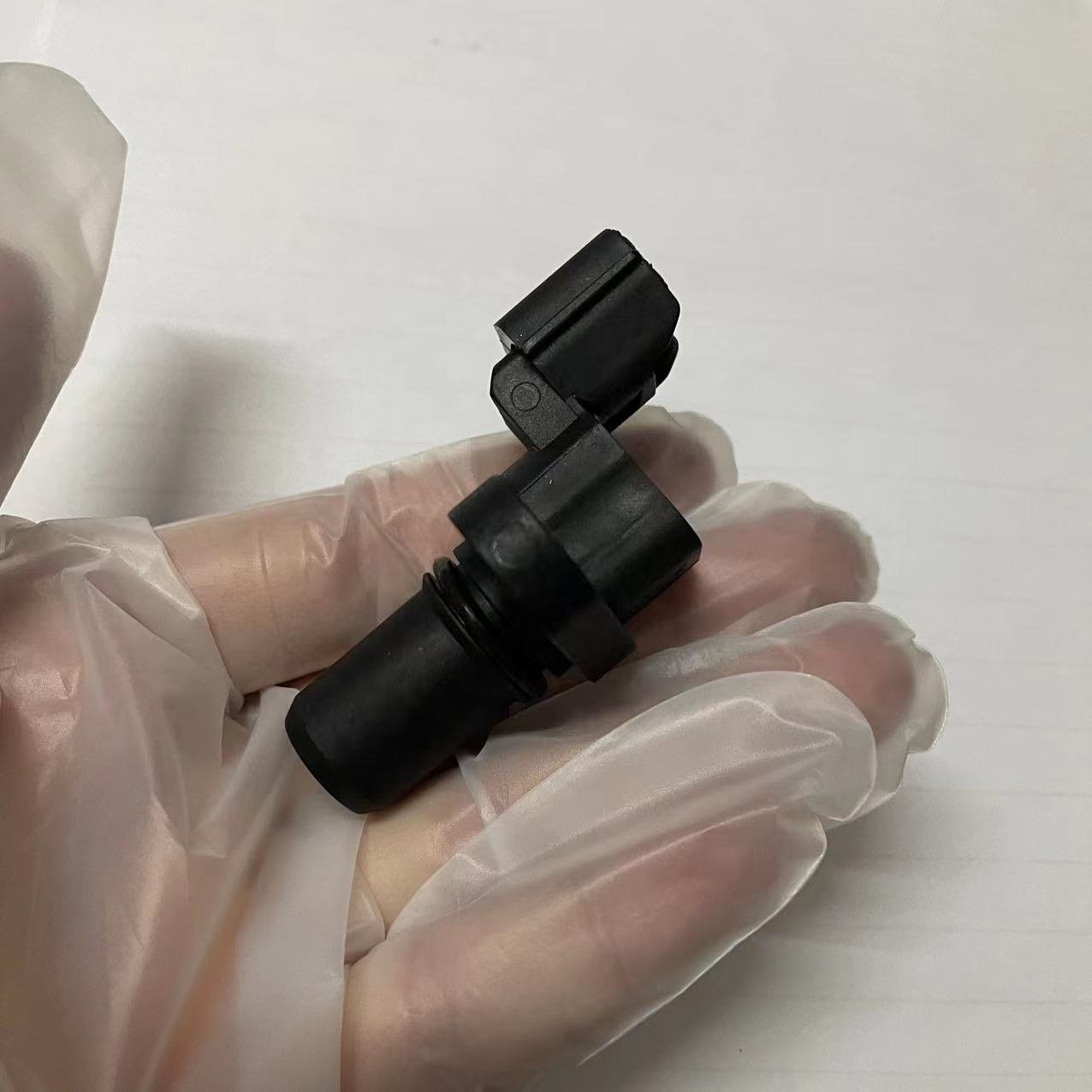 Factory Price Camshaft Position Sensor for Mitsubishi Pajero Montero Pinin IO 1998-2007 Auto Parts MD355407 Engine Essential