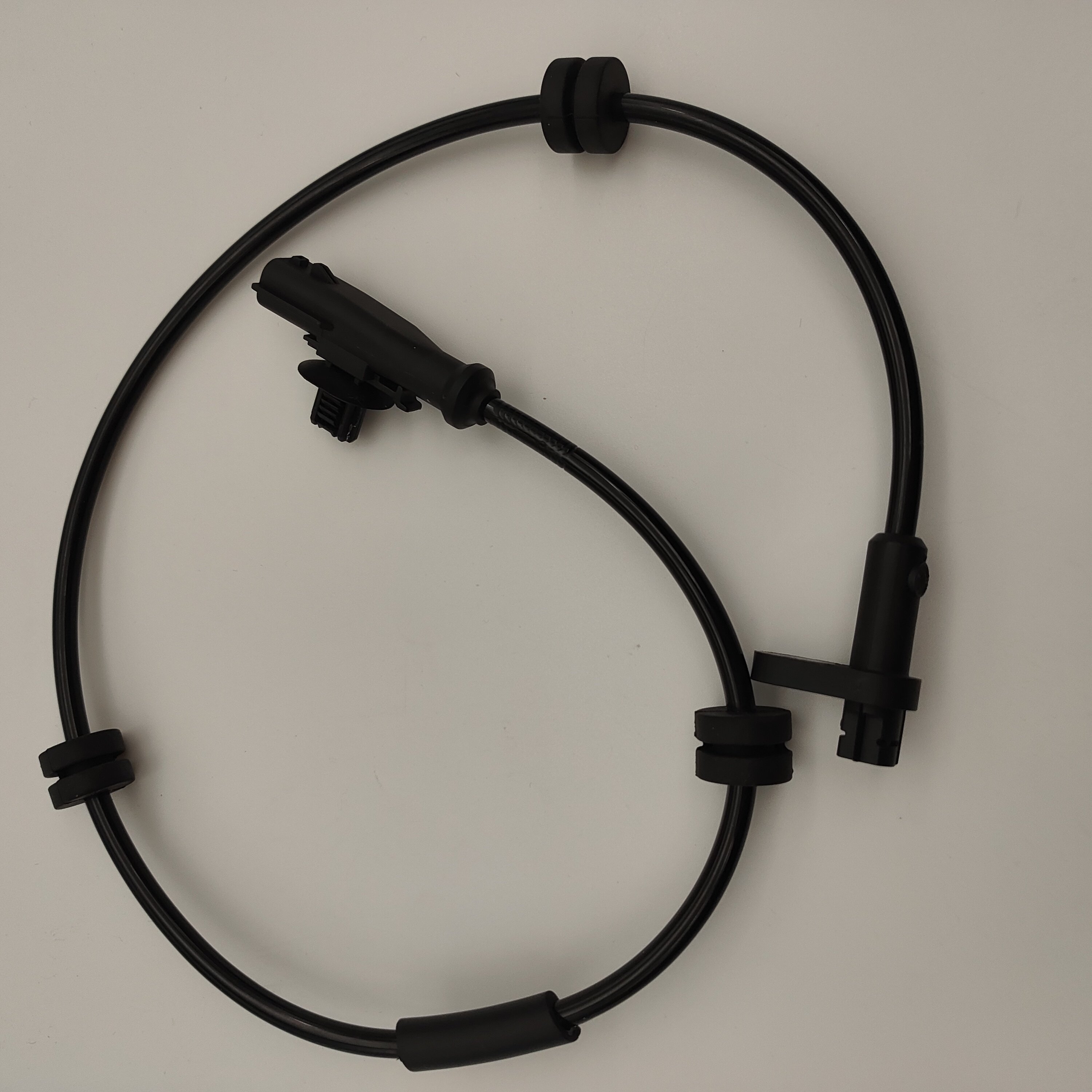 Hot Sale High Quality Electric System OEM8V51-2C190-AA Rear ABS Wheel Speed Sensor