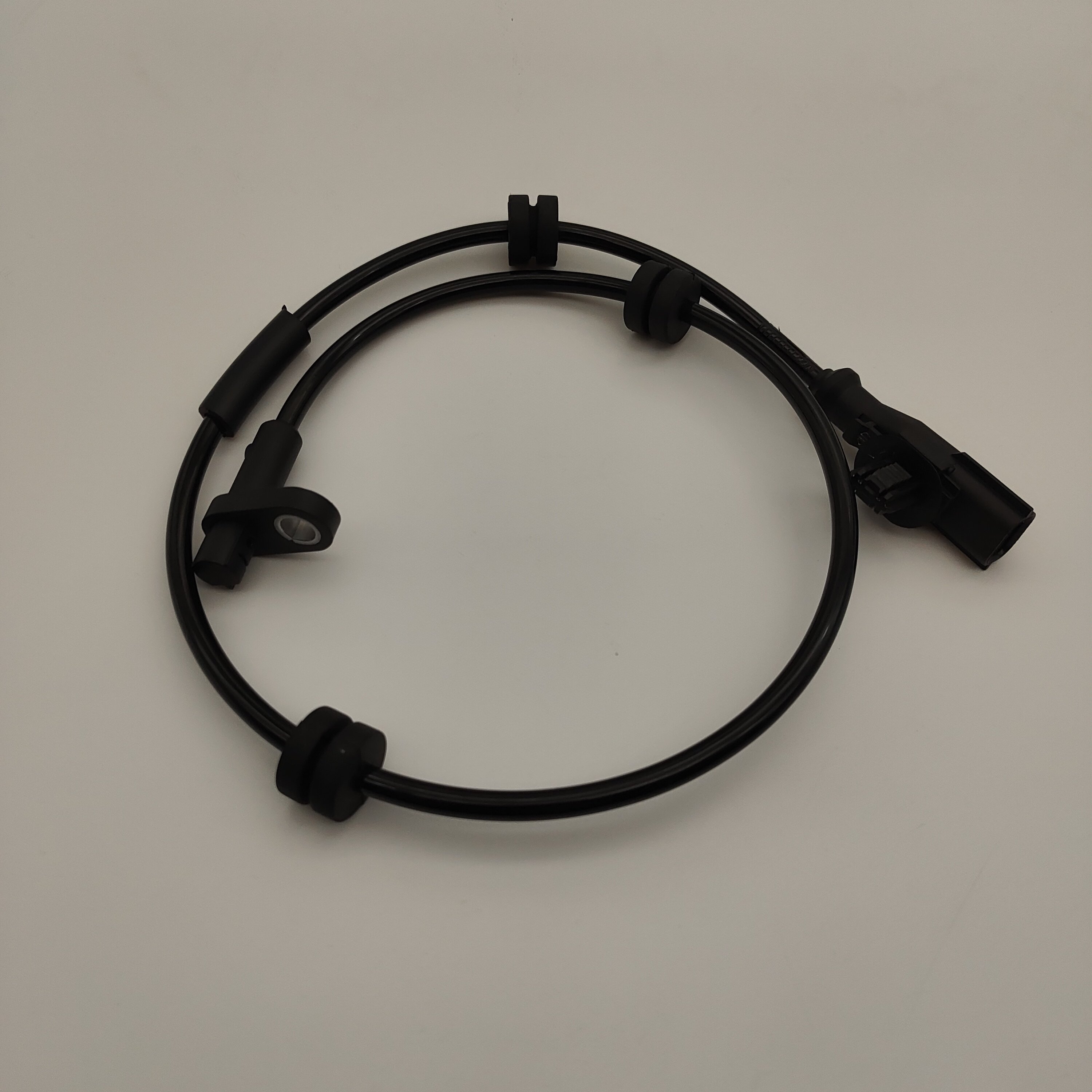 Hot Sale High Quality Electric System OEM8V51-2C190-AA Rear ABS Wheel Speed Sensor