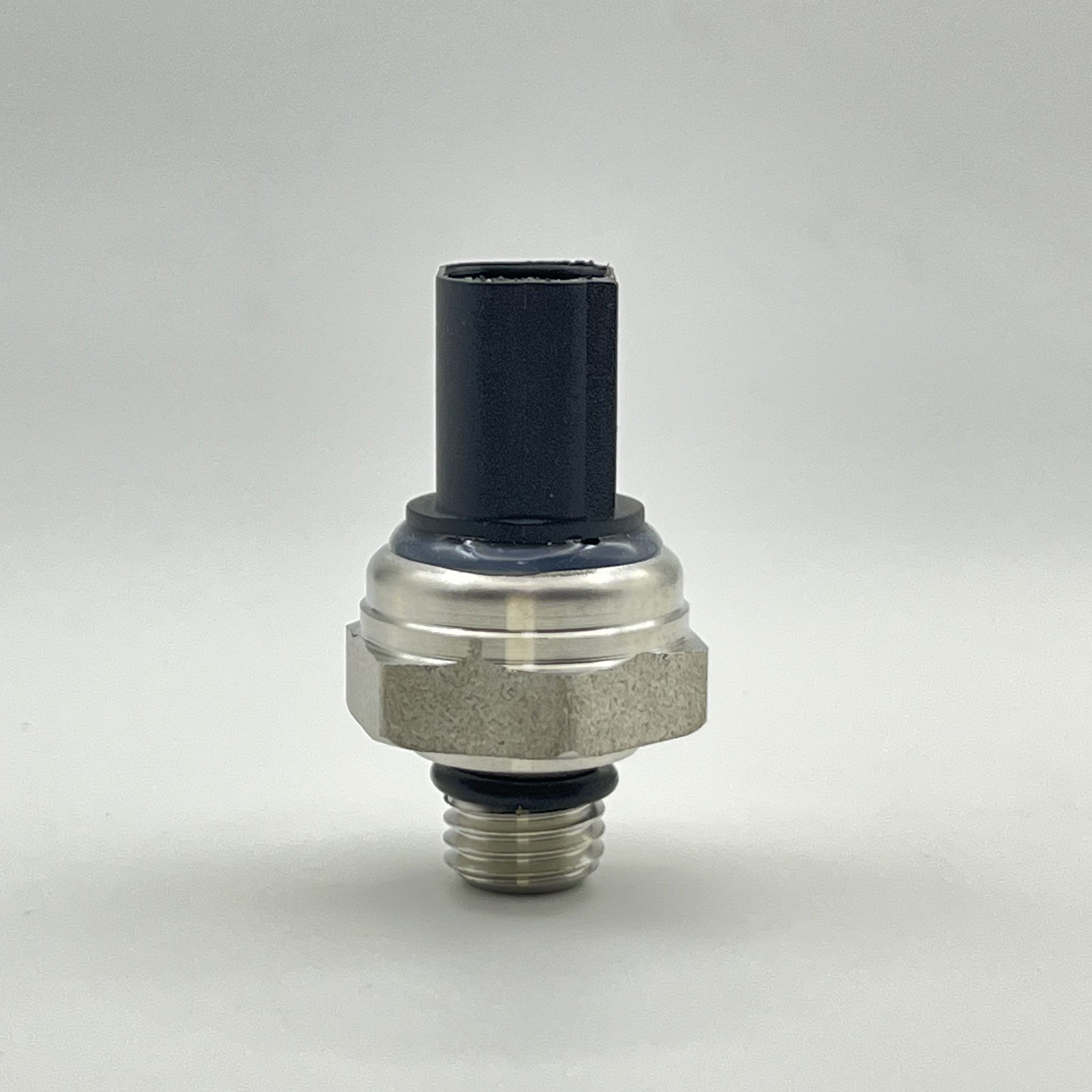 Engine Oil Pressure Sensor A0071534328 51CP2301 0071534328 0091535028 Fuel Pressure Sensor for Mercedes-Benz