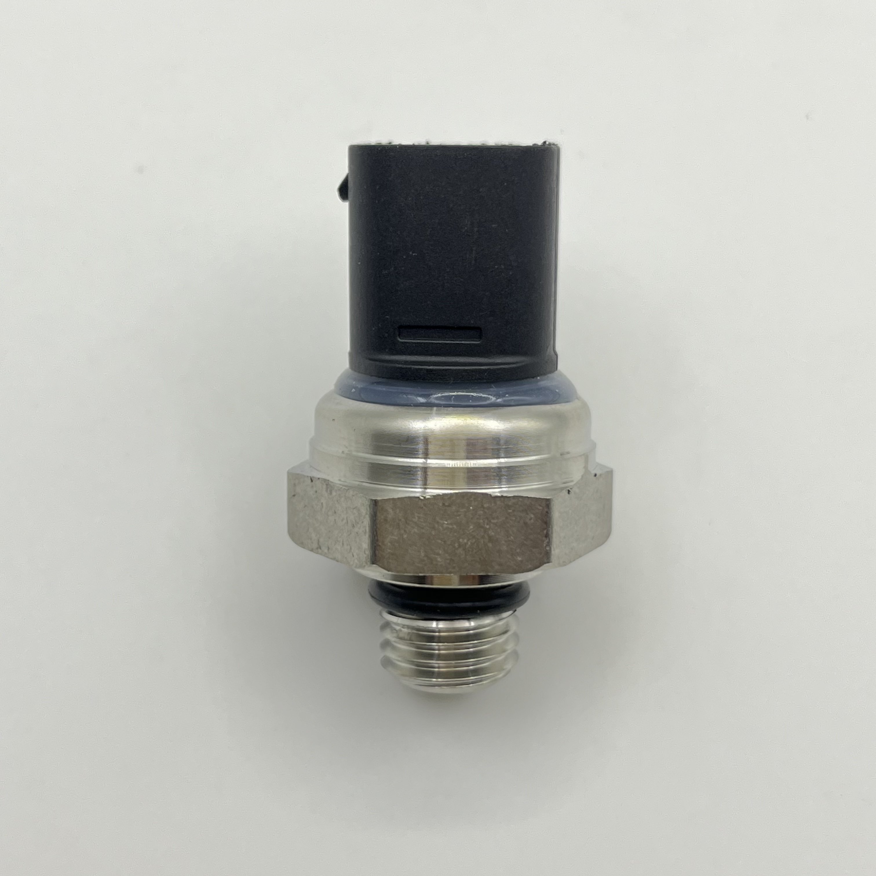 Engine Oil Pressure Sensor A0071534328 51CP2301 0071534328 0091535028 Fuel Pressure Sensor for Mercedes-Benz