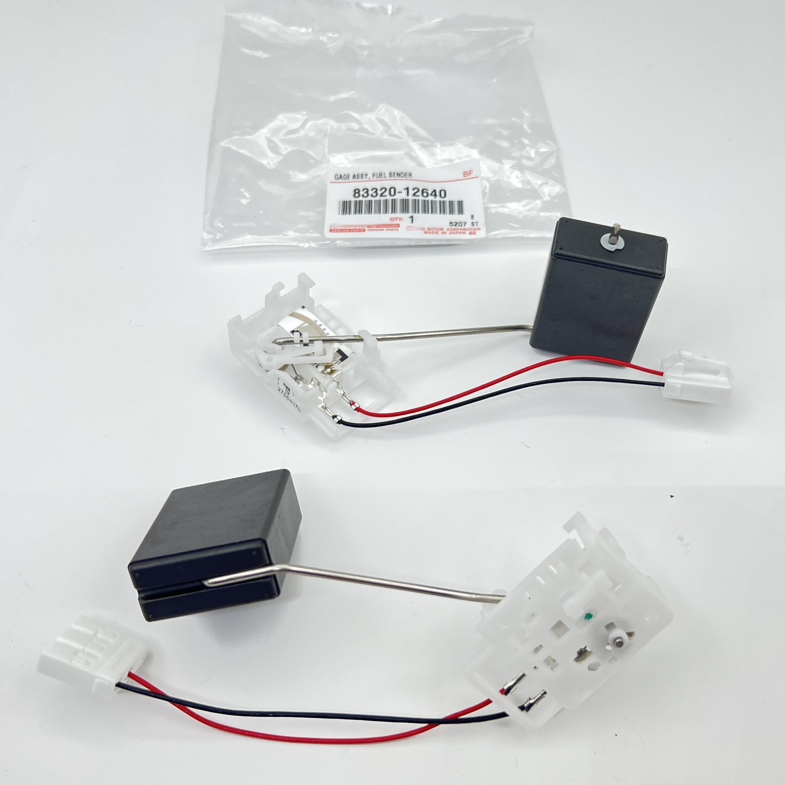 Auto Parts 24V oil level sensor 83320-12640 oil level sensor For Toyota