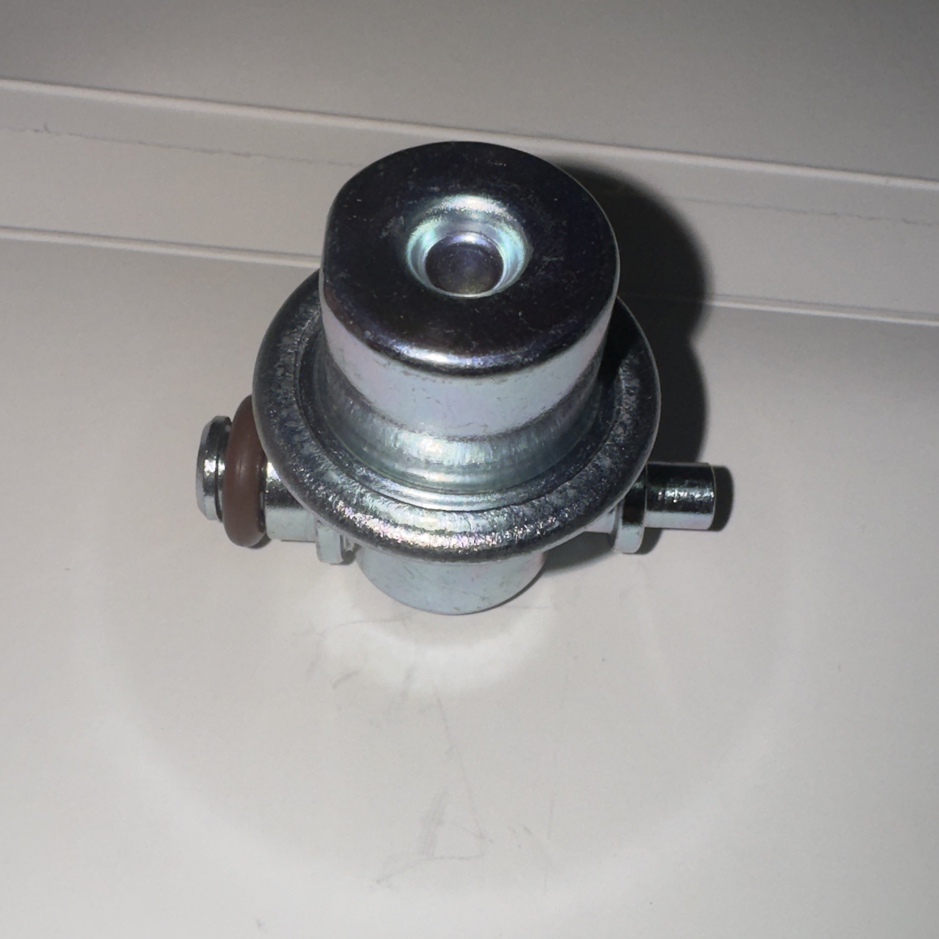 Auto Engine System Parts Fuel Pressure Regulator 35301-25700 35301-25000 PR4221 PCH3002 Fuel Pressure Regulator
