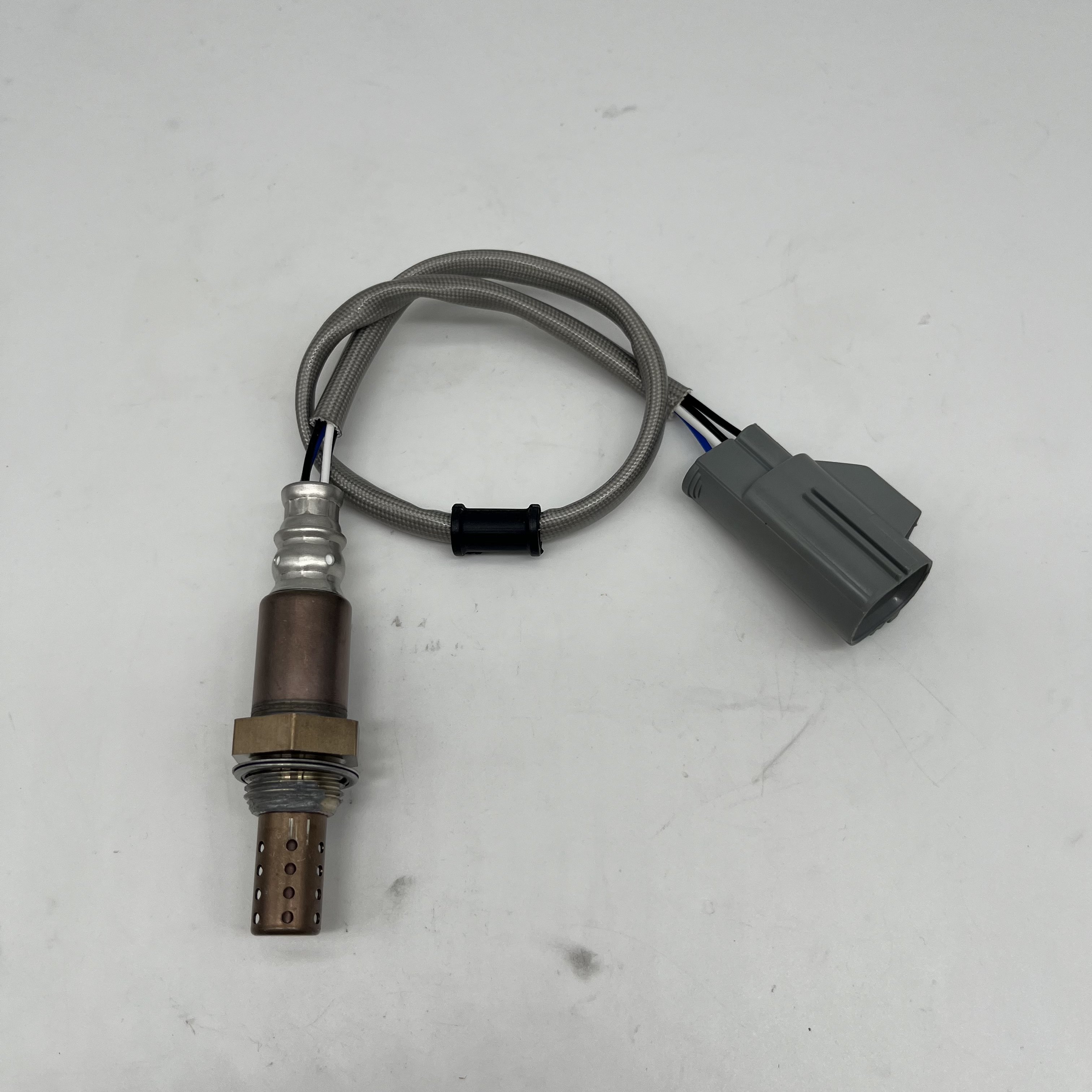 Auto Parts Rear Left Oxygen Sensor for 2009-12 Land Rover Discovery 4 4.0 LR014011 AH22-9G444-CA
