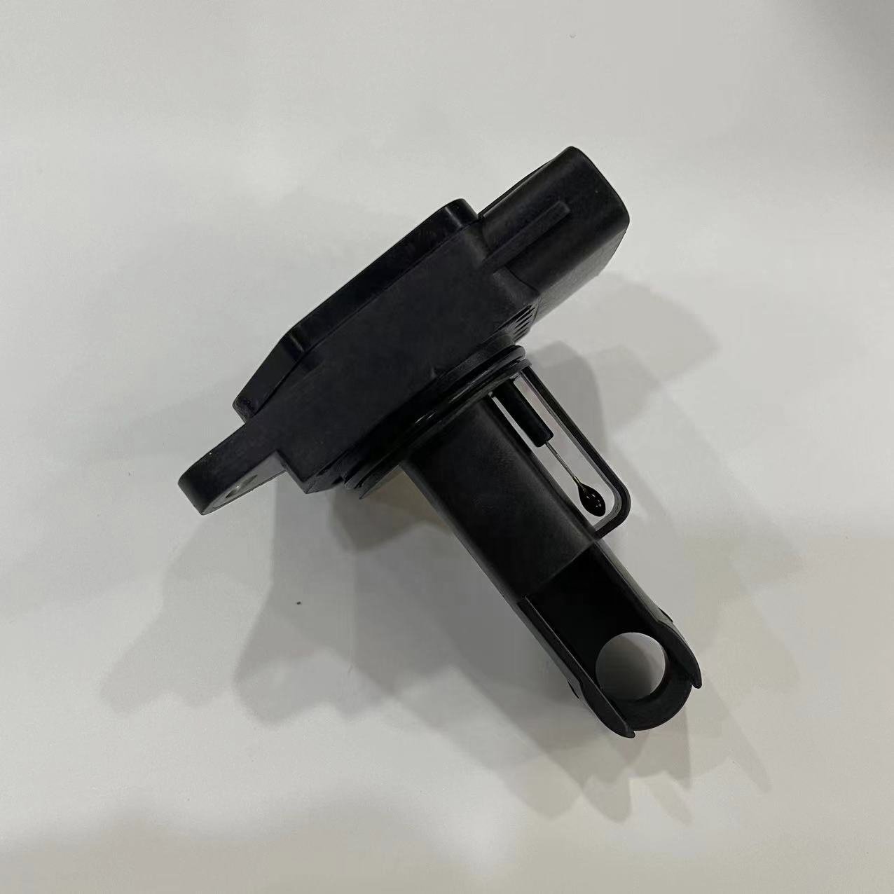 2220430010 22204-30010 Mass Air Flow Meter for Toyota Yaris Corolla Land Cruiser Hiace Lexus Vehicles
