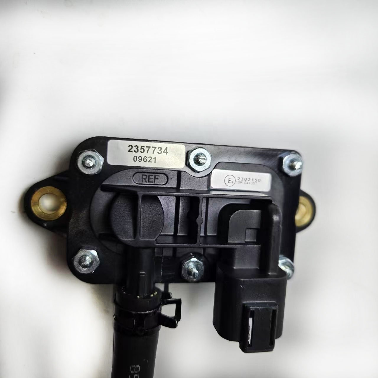 Differential Pressure Sensor TruckParts for Scania Truck 2357734 2302150 2357734 2219914 2302150 DPF Sensor