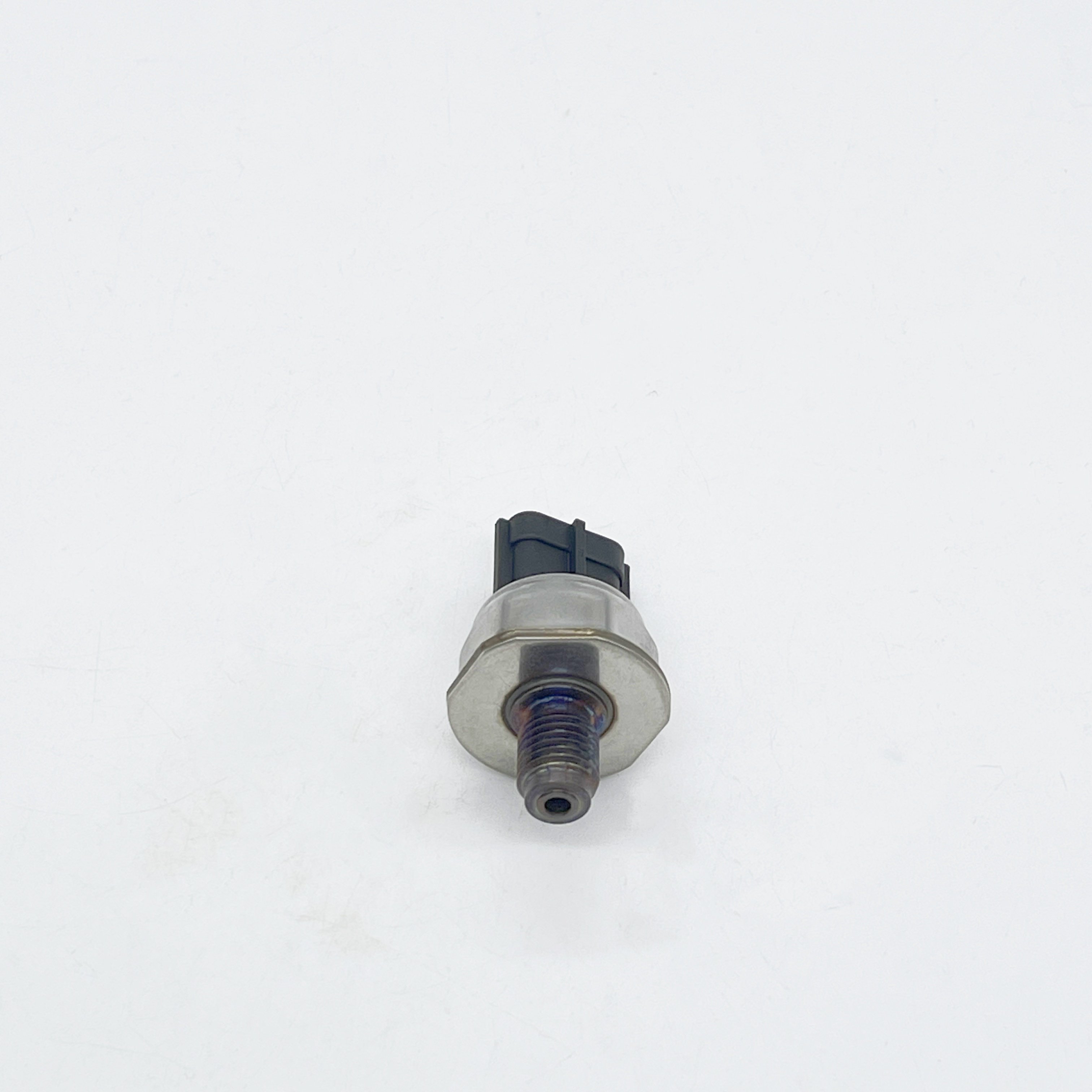 High quality Auto Fuel Pressure Sensor For Mitsubishi PAJERO SPORT (K9_)2003-2006 2.4 OEM 55PP05-01