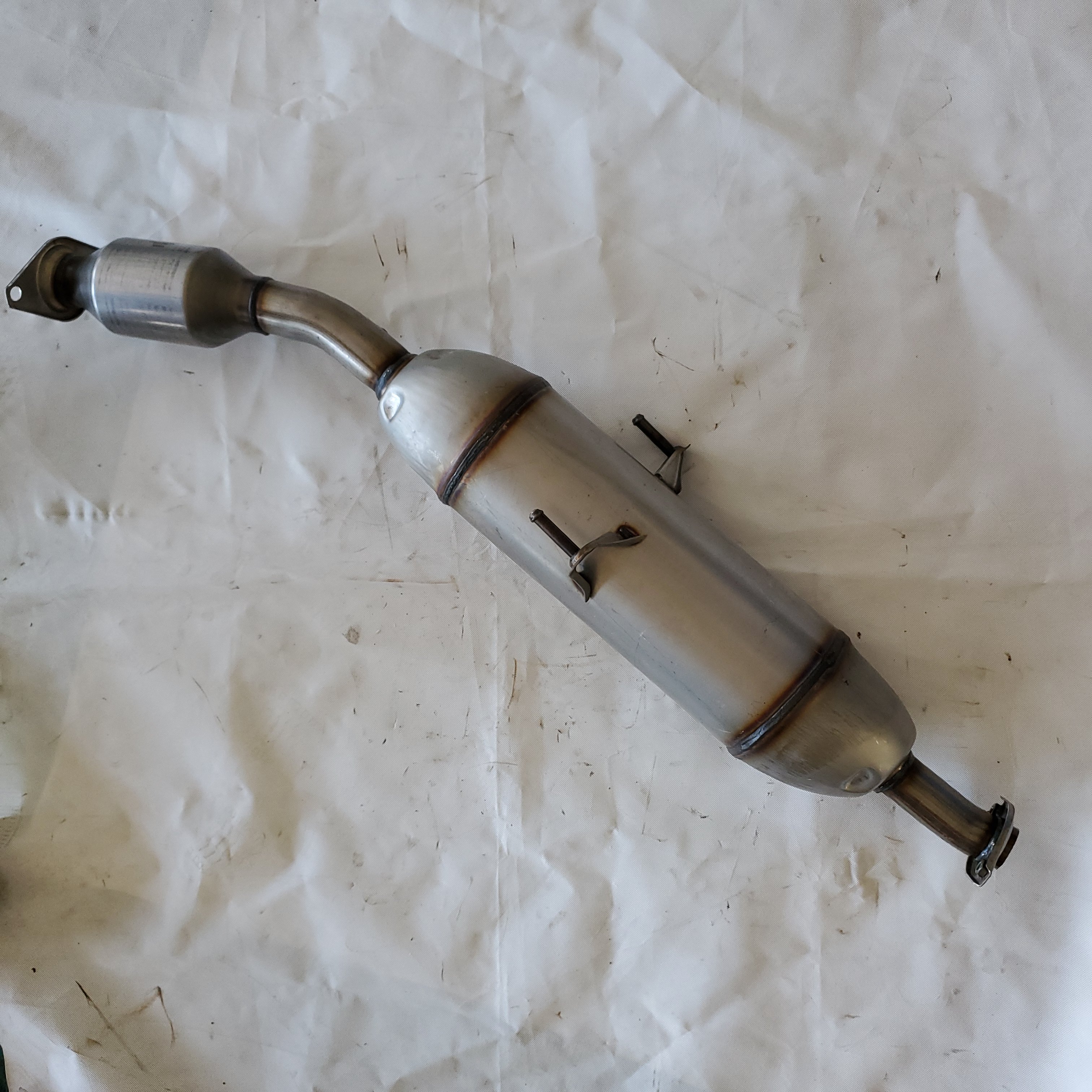 Car Accessories Auto Engine Systems High Performance Factory Direct Sale Catalytic Converters for Toyota Corolla