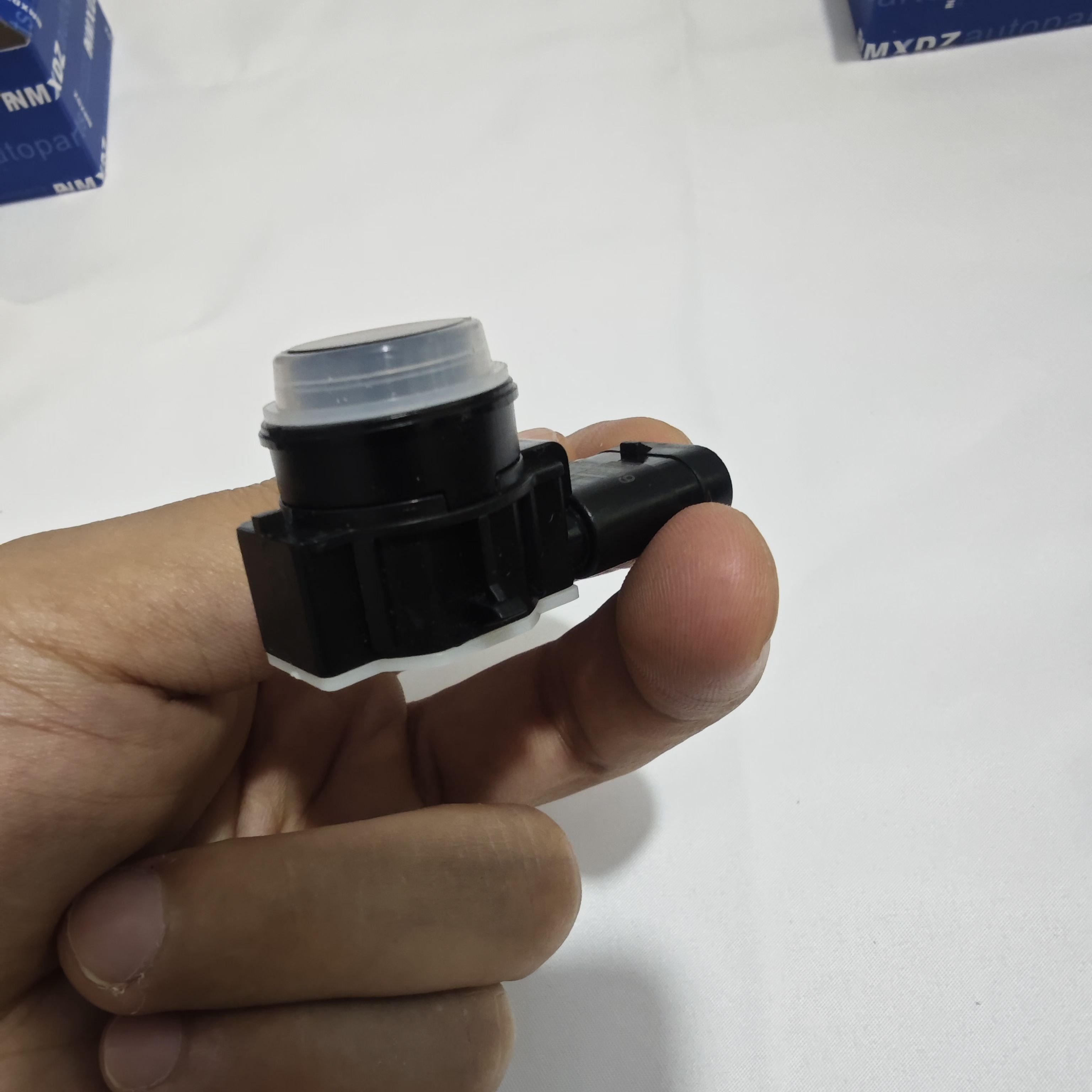 Cars High Quality PDC Parking Sensor Oe 66202220666 66209261595 66209261582 66209284025 for BMW