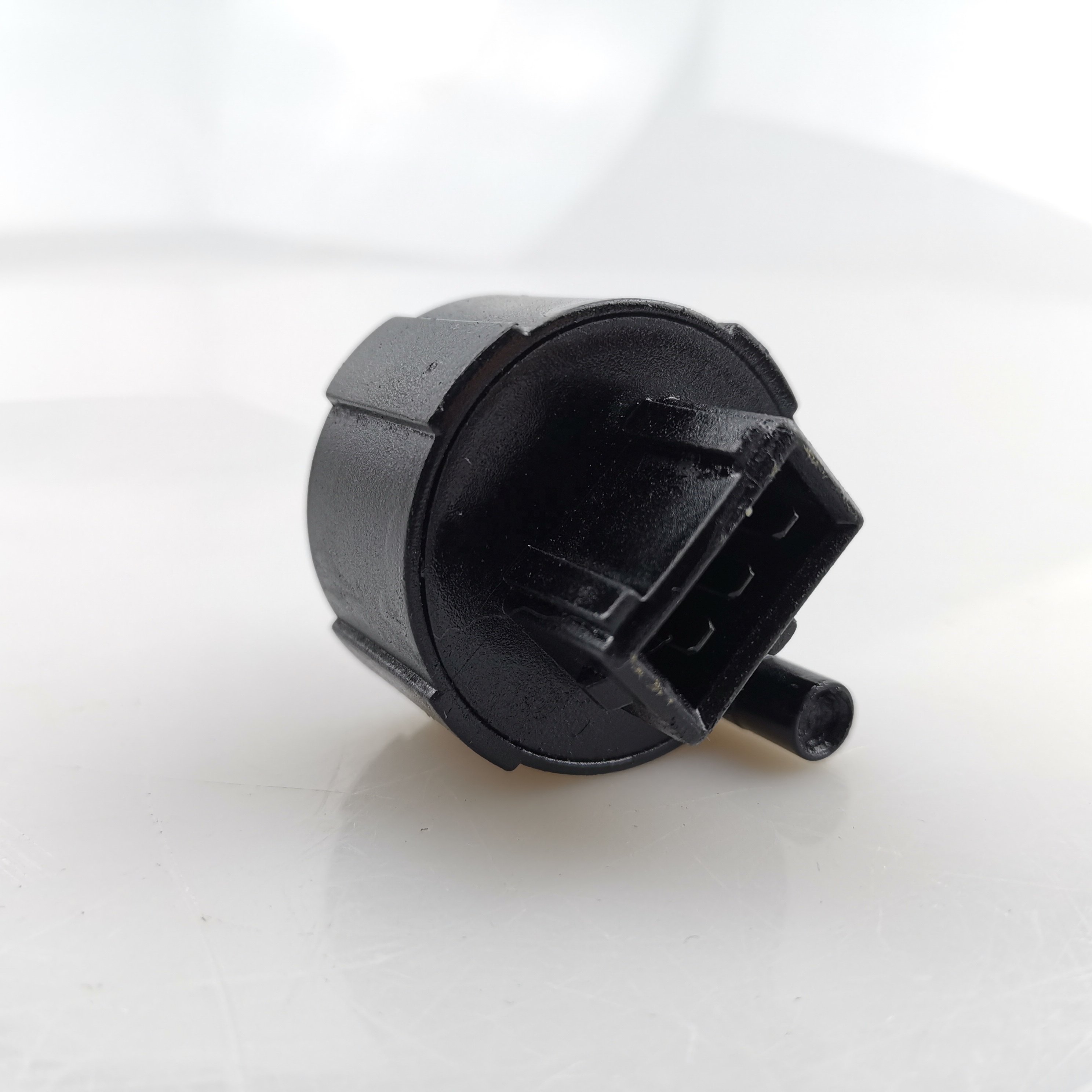 SAIC MAXUS V80 Old Model Fuel Water Position Sensor C00030855
