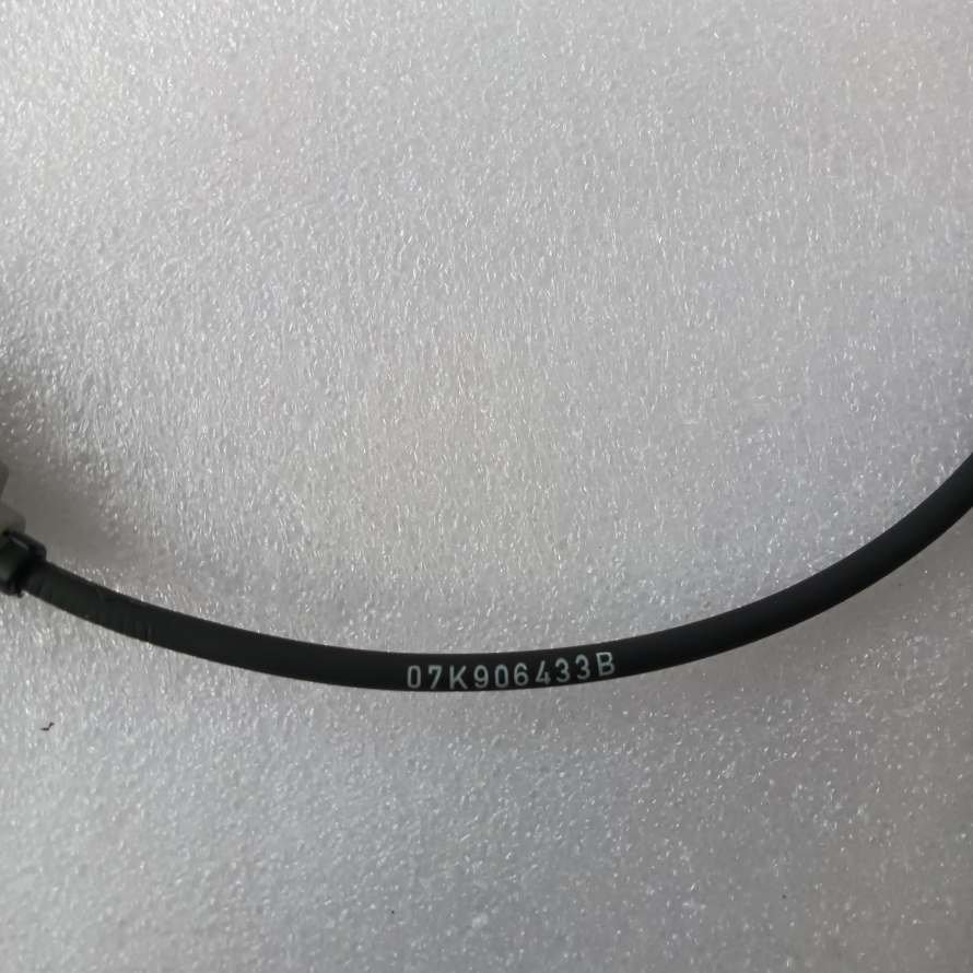 07K906433B SU13227 5S11774 High Quality Crankshaft Position Sensor PC764 S10208 1800726 6PU009163311