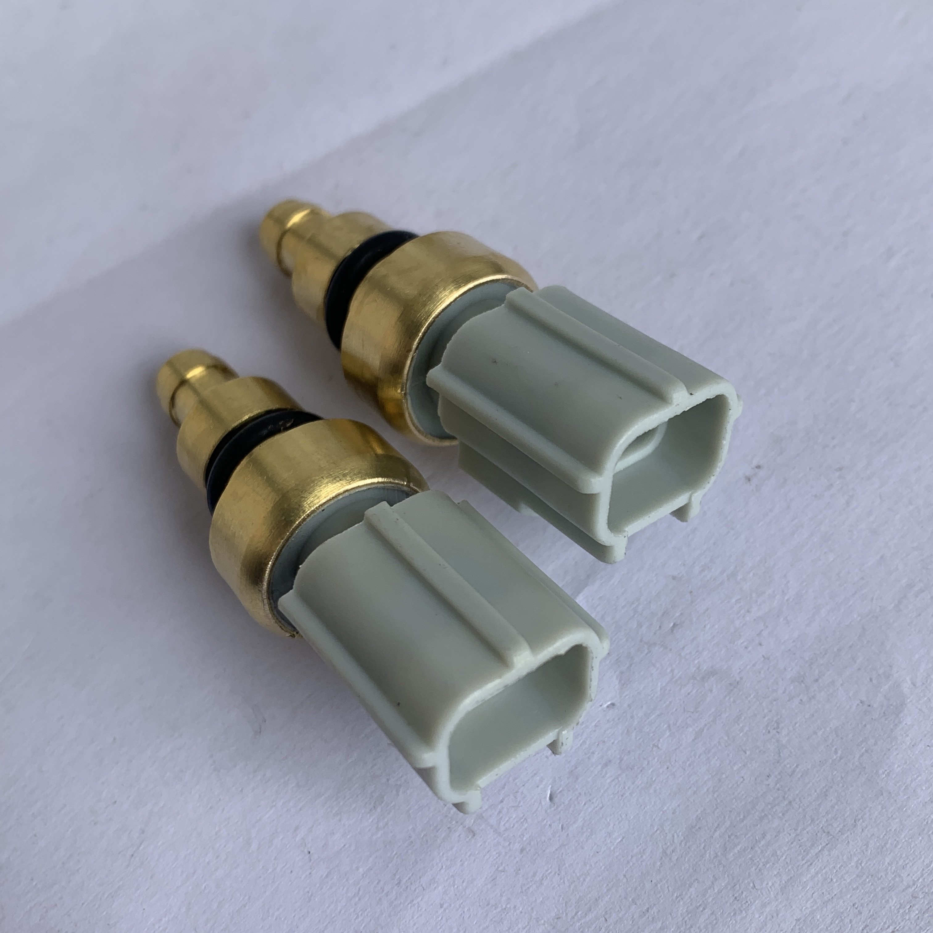 Westbay Auto Engine spare parts Water Coonlant Temperature sensor XS6F-12A648-BA XS6F12A648BA For Ford KA CONTOUR