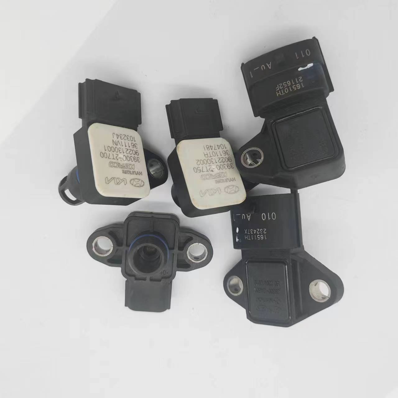 Auto Parts Intake Pressure Sensor for Hyun-dai K-ia 39300-2M325 393002M325 39300 2M325