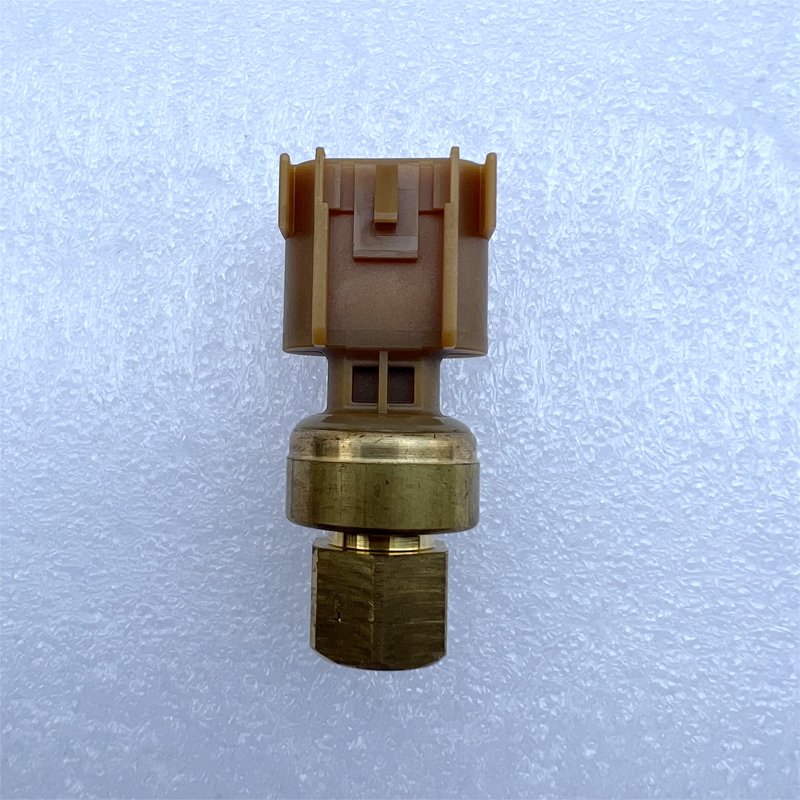 Auto Parts Engine Oil Fuel Pressure Sensor for SRX/CTS/SLS/Escalade of Cadillac/Buick/Chevrolet 13500745 13500747 25780327