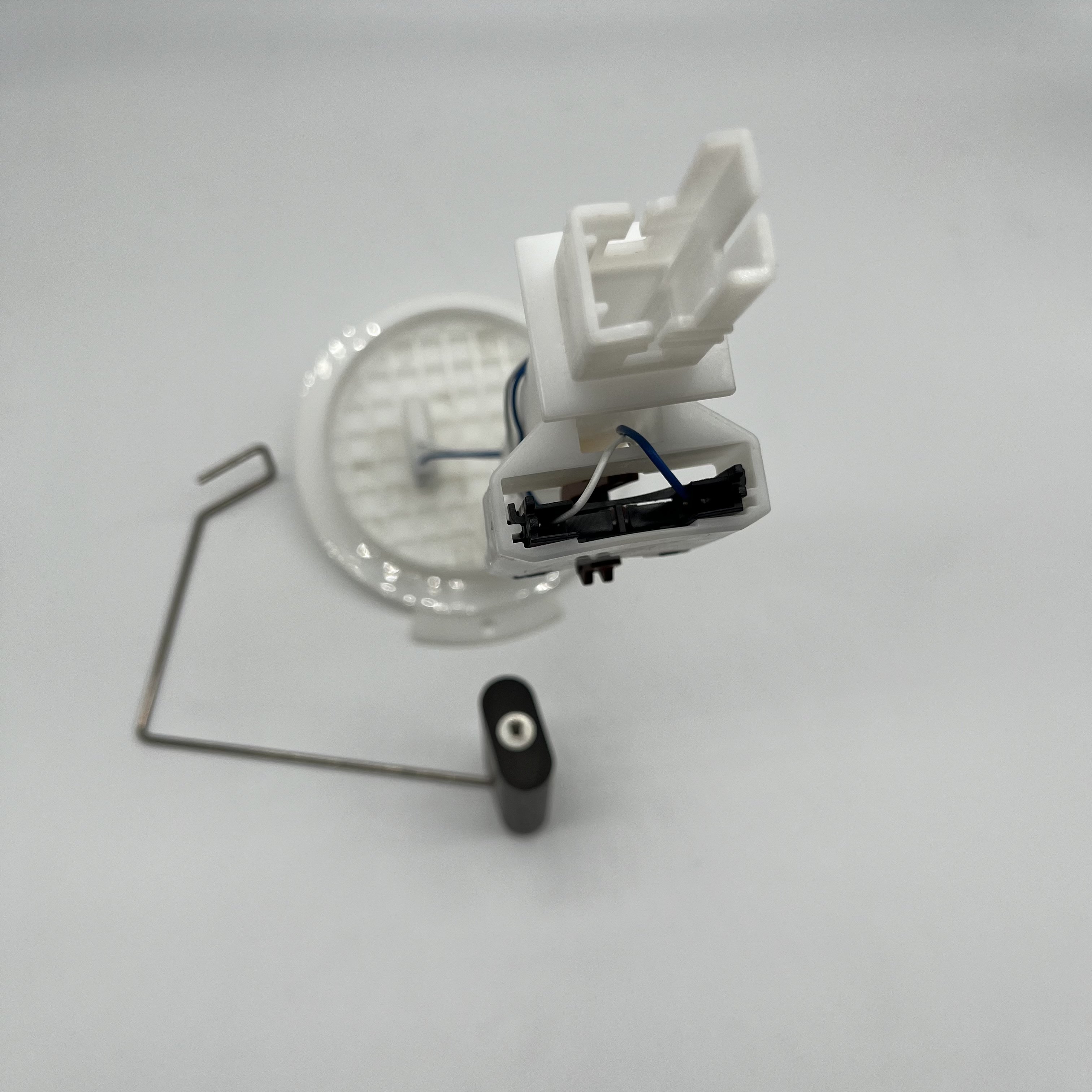 13505704 Auto parts Gasoline pump Float tank sensor Fuel pump oil level sensor for Buick Envision 13505704