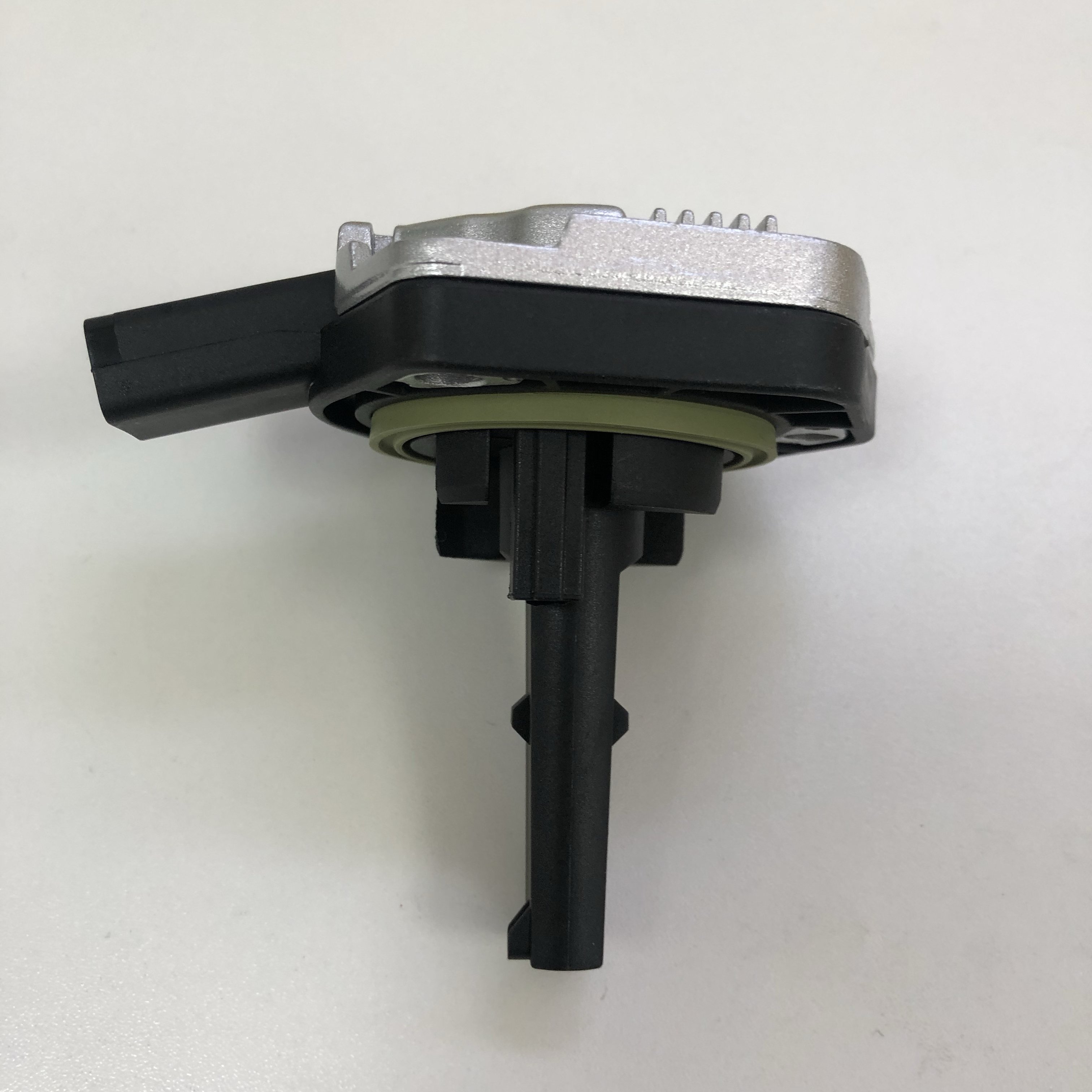MAGNETI MARELLI Oil Lever Sensor OE:1J0907660B Factory High Quality Full New Auto Electrical Systems Repair Parts for AUDI VW
