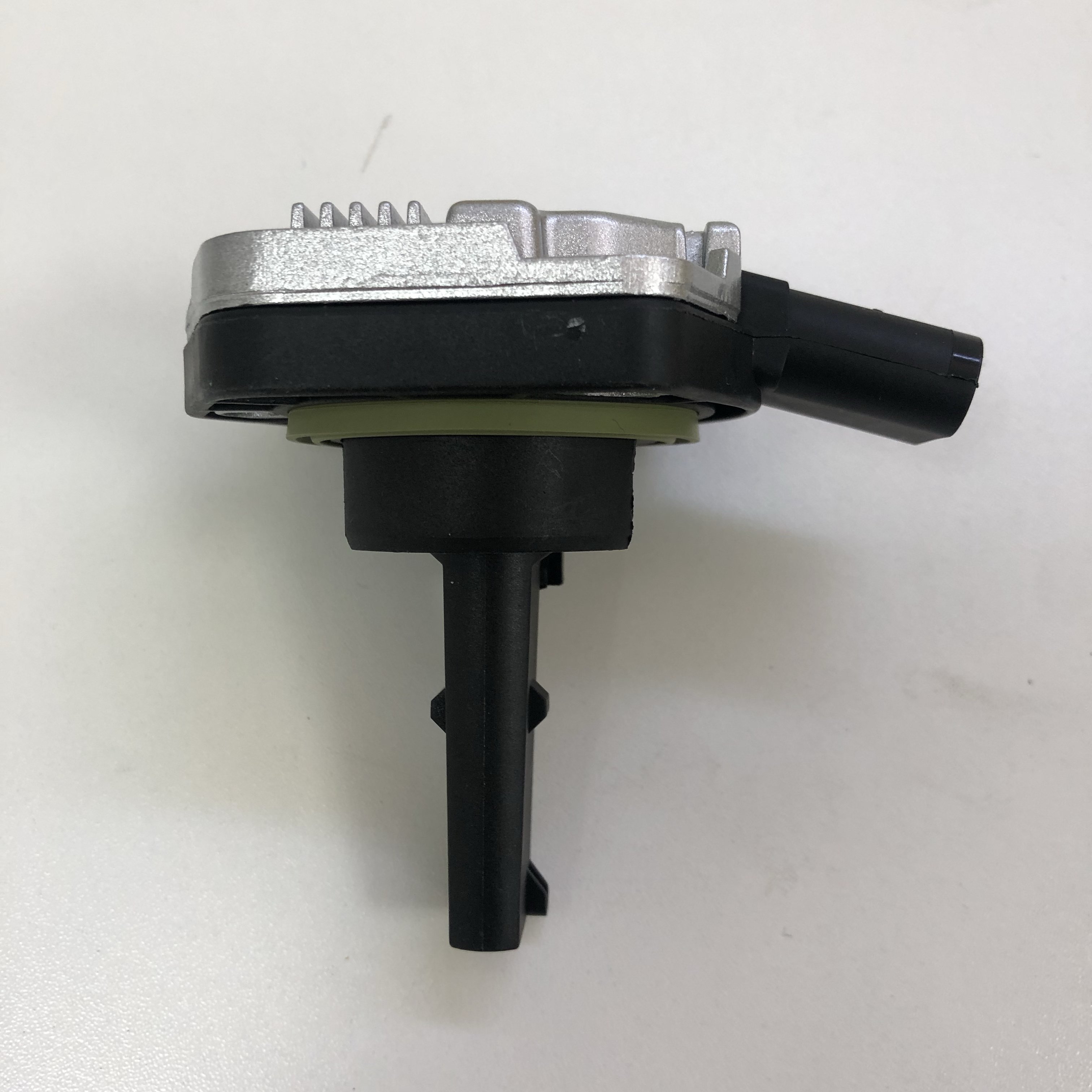 MAGNETI MARELLI Oil Lever Sensor OE:1J0907660B Factory High Quality Full New Auto Electrical Systems Repair Parts for AUDI VW