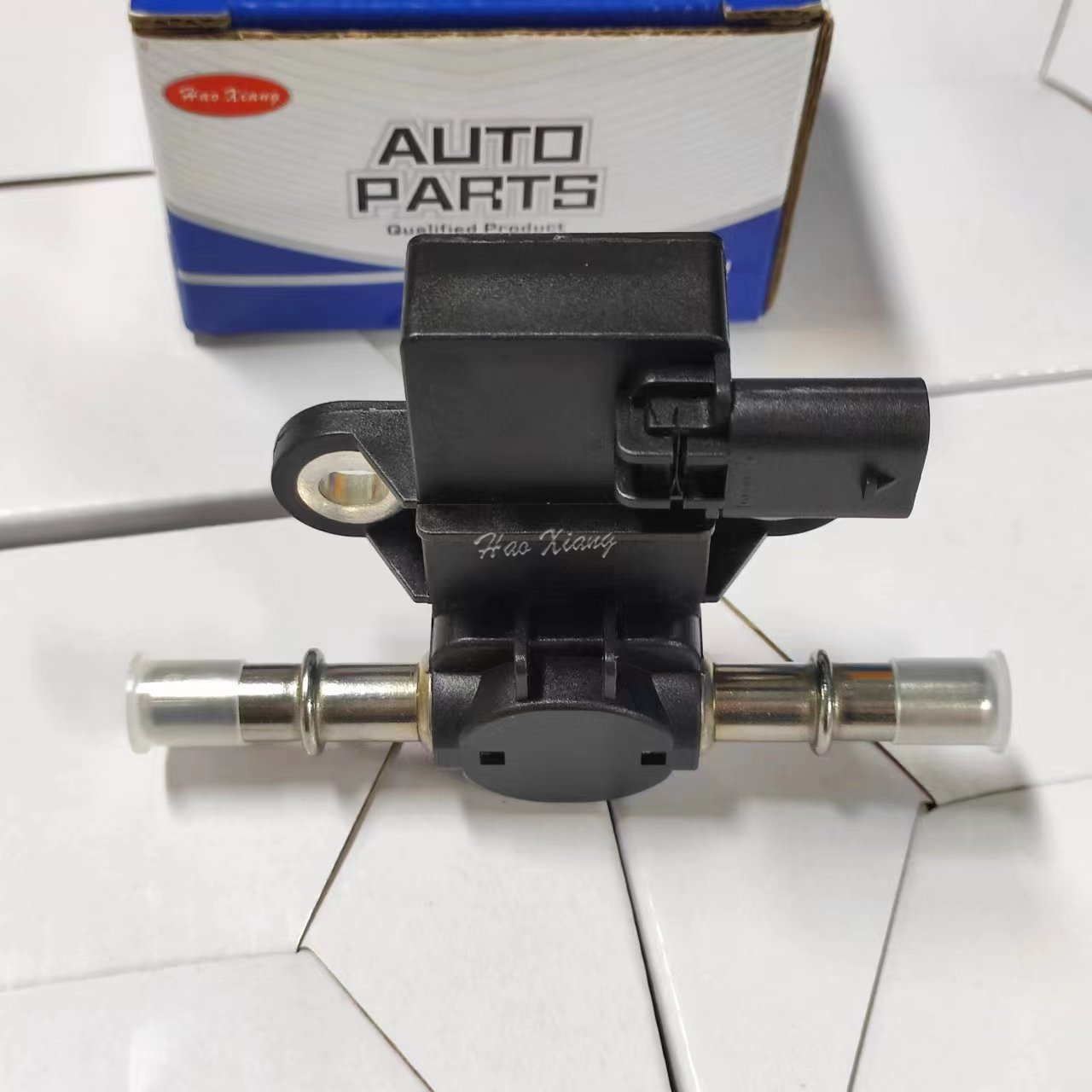 Haoxiang 06K907811 Car Parts Composition Flex Fuel Sensor for VW Golf Audi VII 5G1 KOMBI BA5 SV7