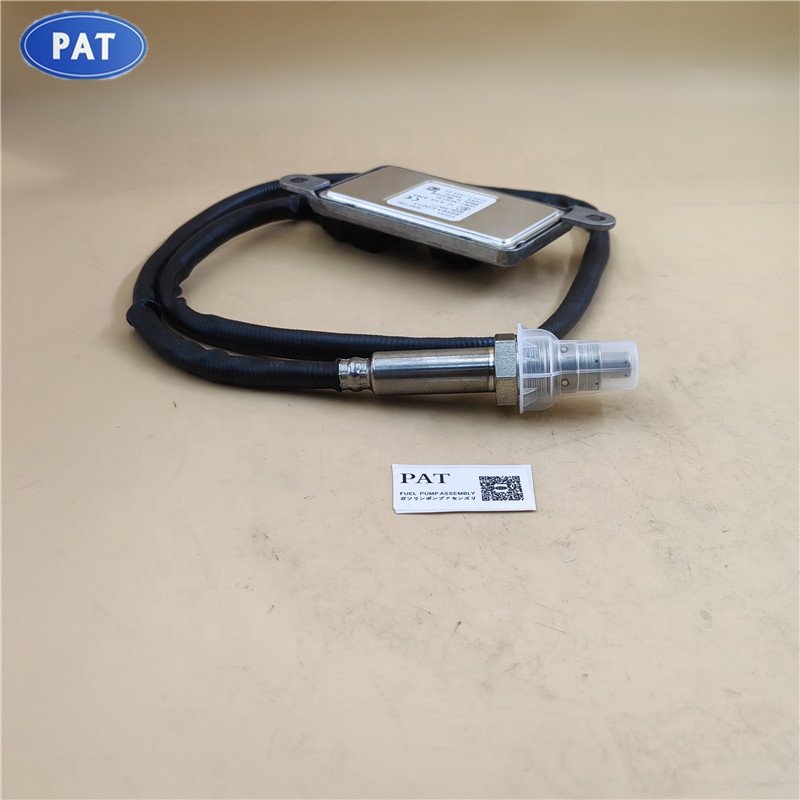 PAT High Quality Car 24V Nitrogen Nox Oxygen Sensor for Hino Diesel Truck 89463-E0013 89463E0013 5WK96667C
