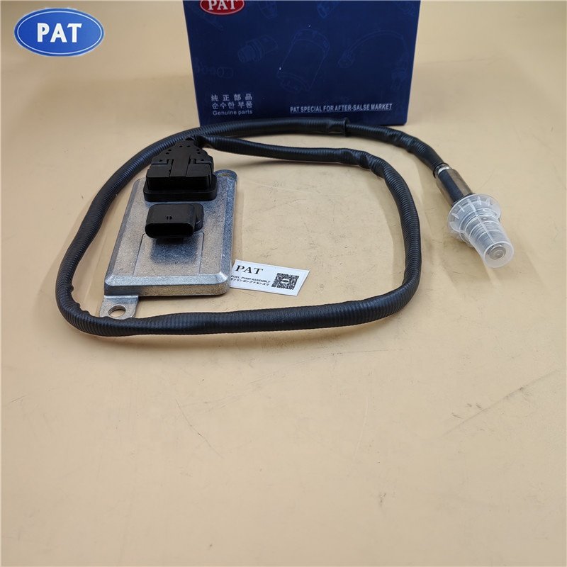 PAT High Quality Car 24V Nitrogen Nox Oxygen Sensor for Hino Diesel Truck 89463-E0013 89463E0013 5WK96667C