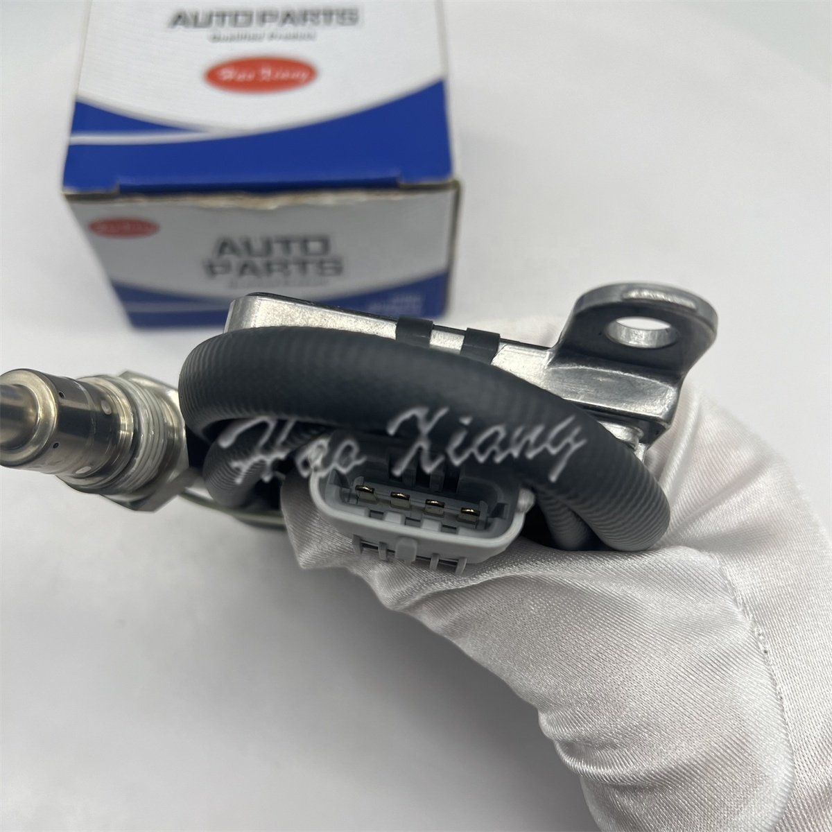 Haoxiang Auto New Truck Inlet Nox Sensor Nitrogen Oxide Sensor 22303390 21479638 5WK97367 for Volvo Truck
