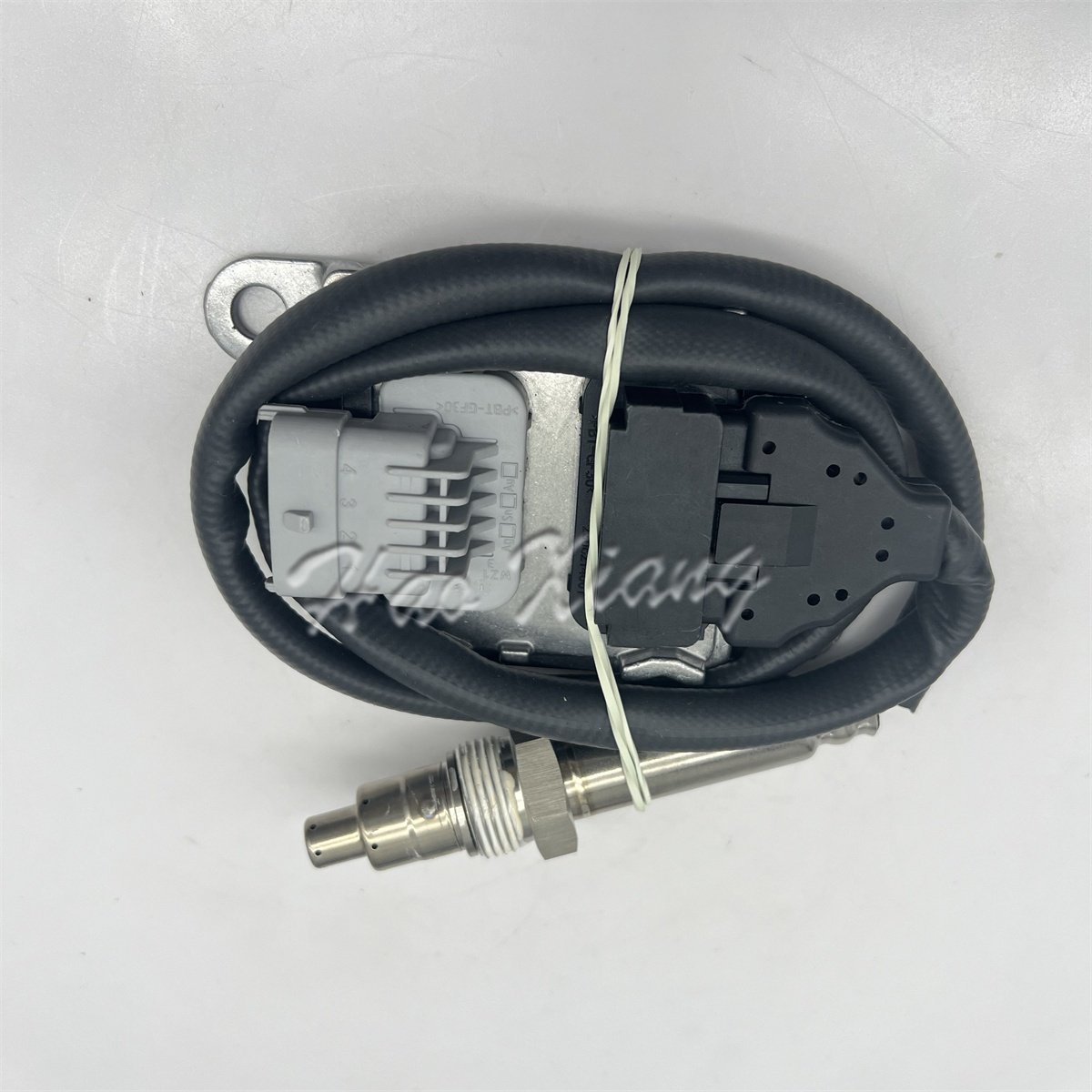 Haoxiang Auto New Truck Inlet Nox Sensor Nitrogen Oxide Sensor 22303390 21479638 5WK97367 for Volvo Truck
