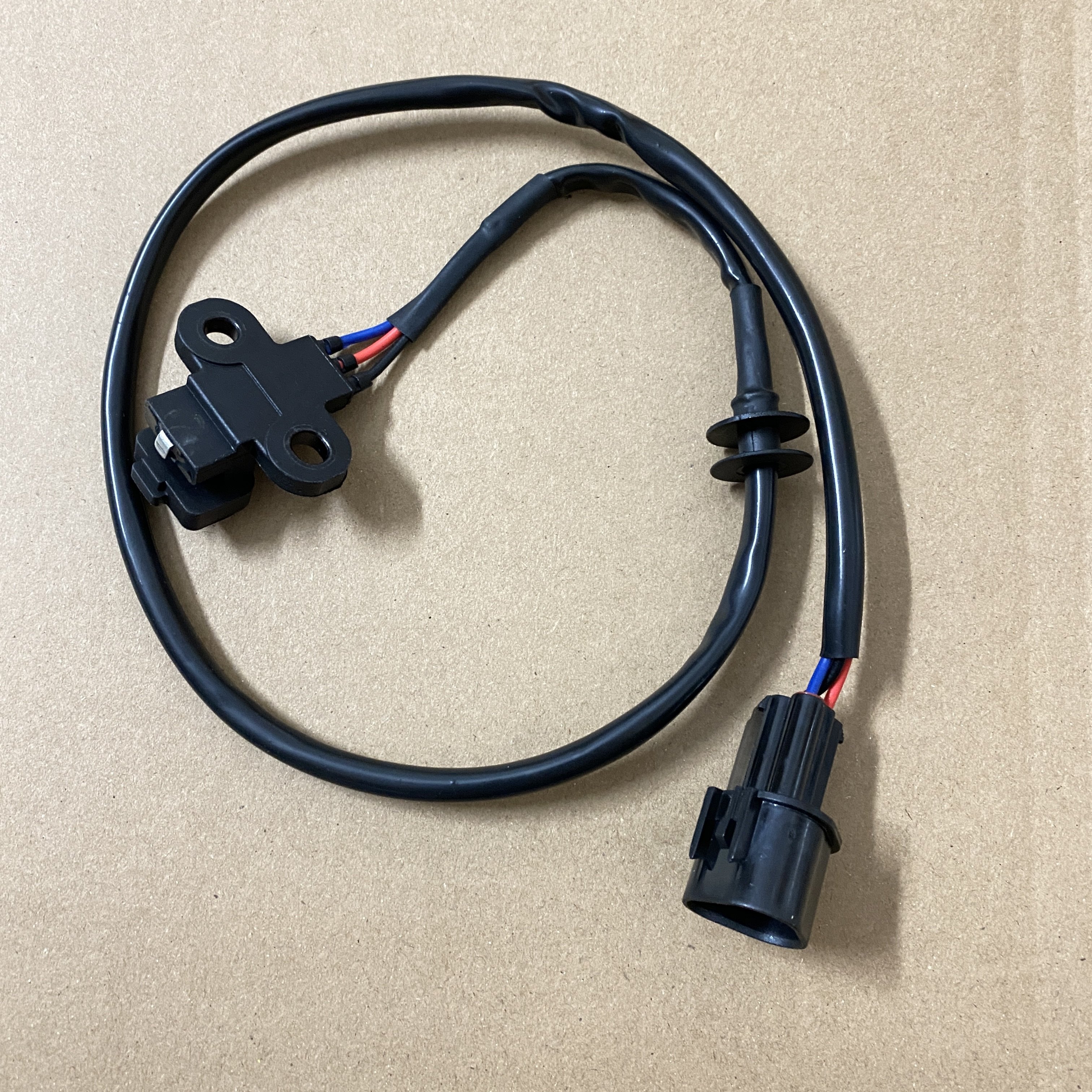 Auto Sensor MD303649 for Mitsubishi Montero PAJERO Sensor Crankshaft Position Sensor