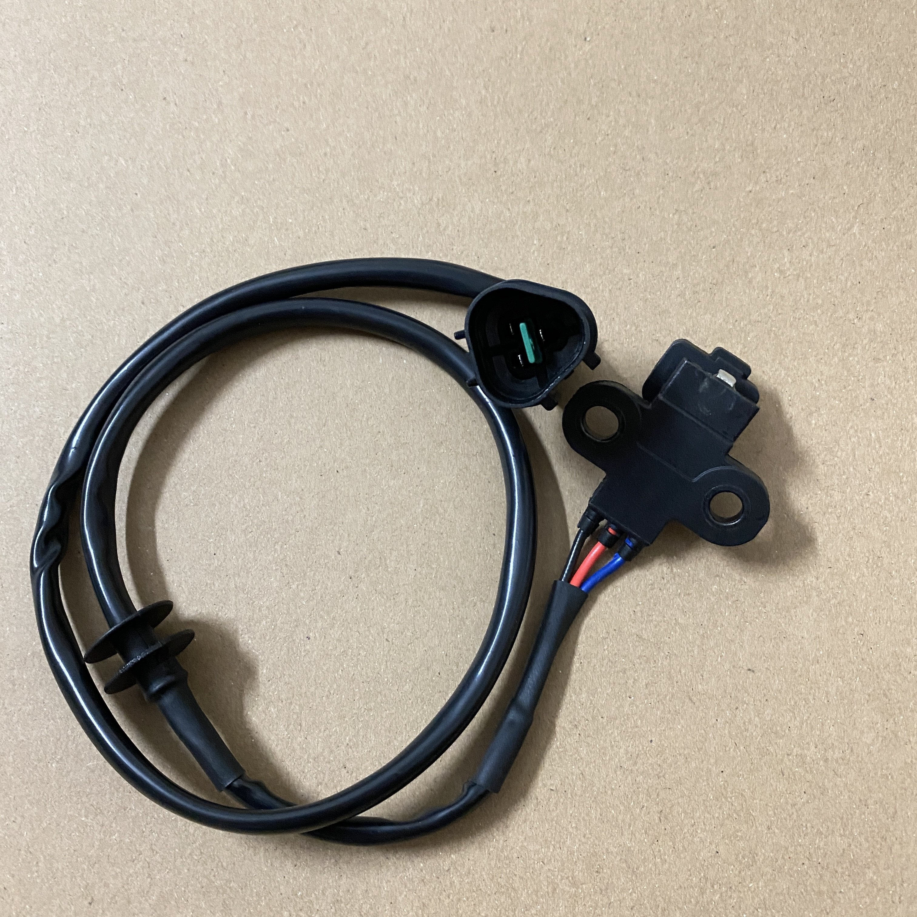 Auto Sensor MD303649 for Mitsubishi Montero PAJERO Sensor Crankshaft Position Sensor