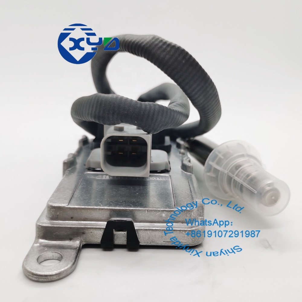 XINYIDA Good price 24V NOX sensor 4326862 NB1510 5WK9 6751C nitrogen oxygen sensor 4326862 5WK96751C