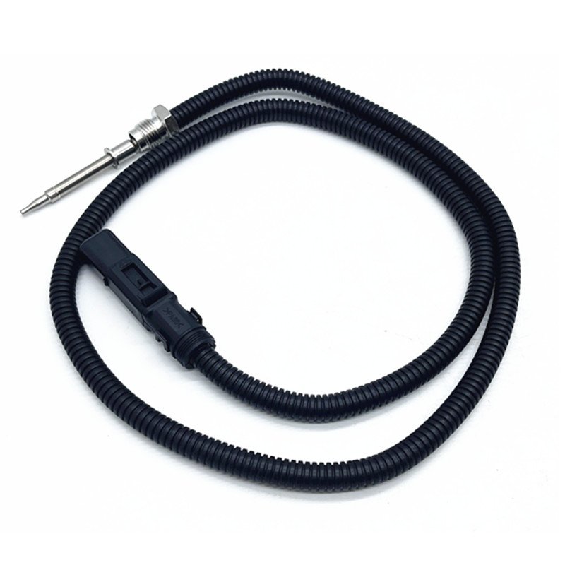 Auto parts Engine Chassis maintenance UD Heavy Truck exhaust temperature sensor for heavy engineering vehicles 20115-00Z1B