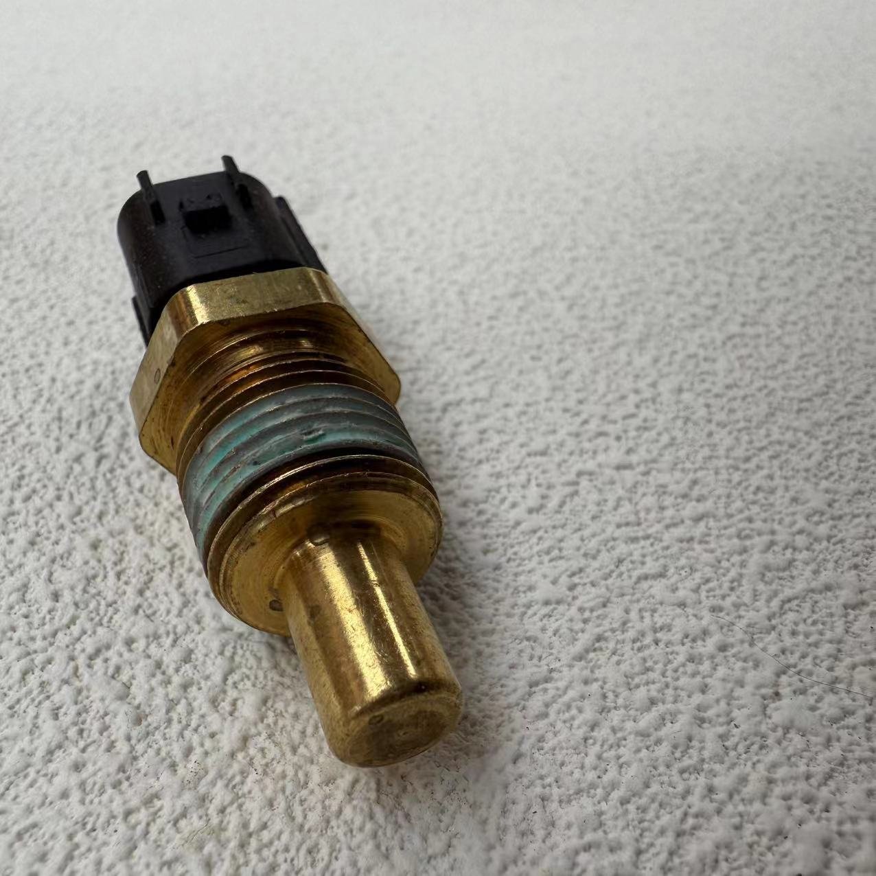 05269870-AB Fit for D Odge Chrysler J Eep Plymouth Coolant Temperature Sensor