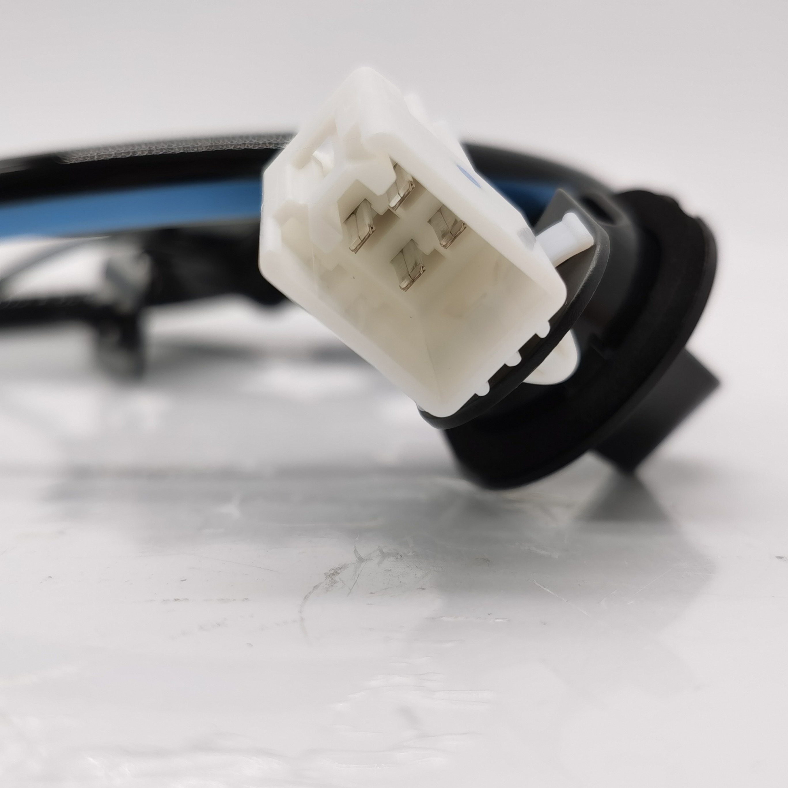 High quality automotive ABS wheel speed sensor is suitable for Mazda CX-5 2016-2020 KA0G-43-7EY