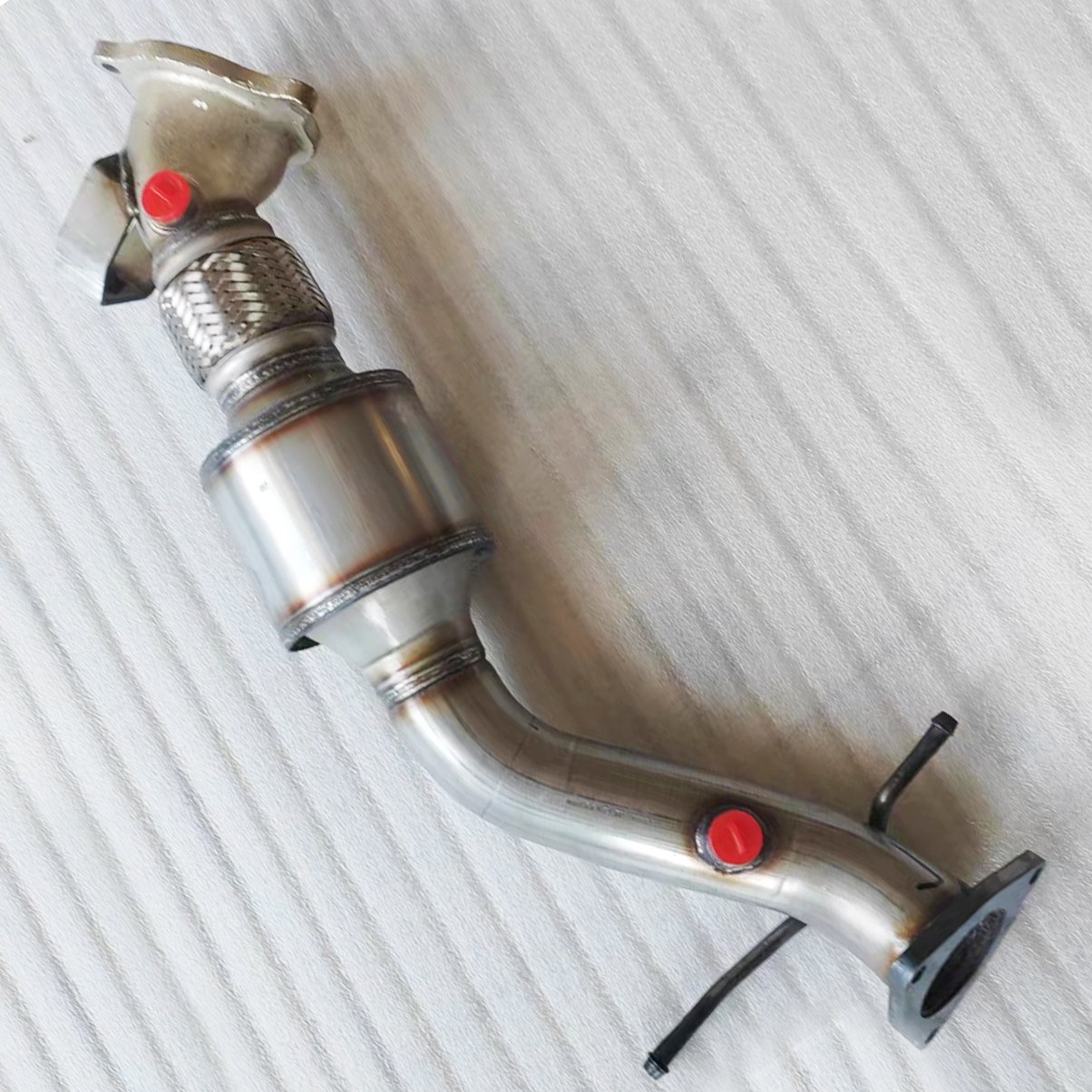 Exhaust Pipe Wholesale Exhaust Catalytic Converters for Land Rover Range Rover Evoque12-15 LR2 2.0L