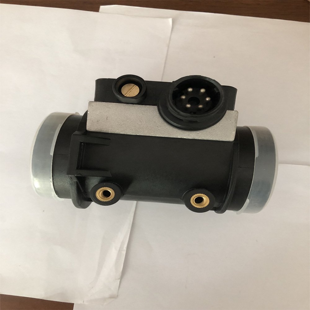Auto Parts for BMW 3 Series E36 320i E32 750iiL E31 850i 13621718521 Car Engine Parts Supplier Mass Air Flow Sensor Wholesale