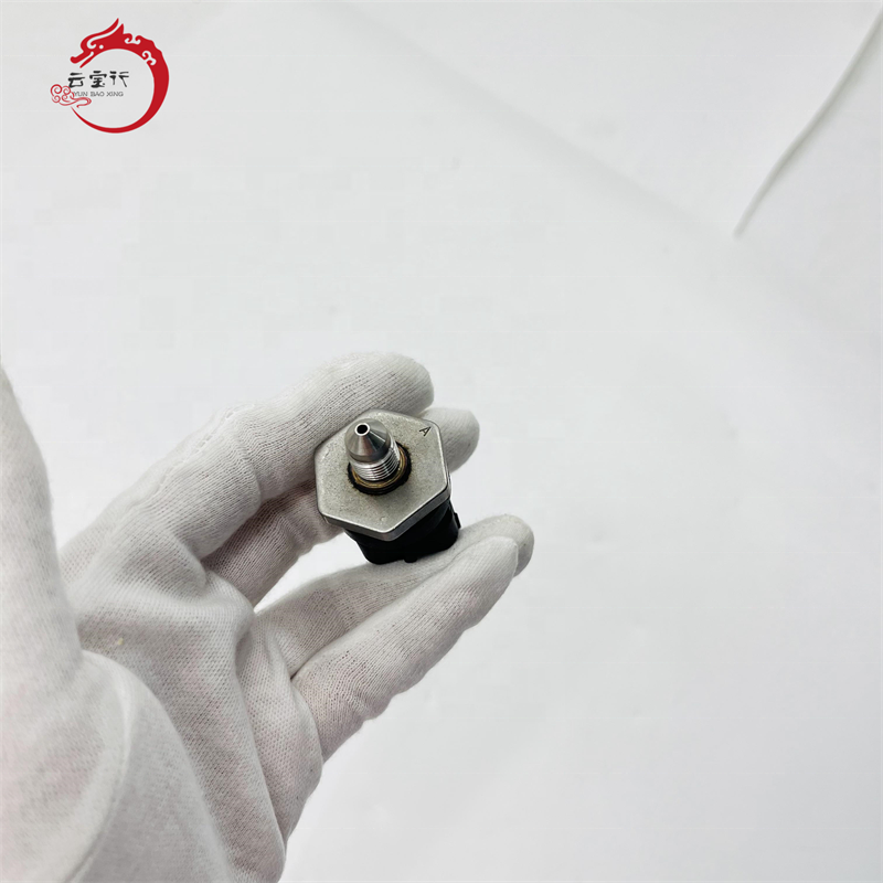 35342-2E500 Fuel Rail Pressure Sensor for Hyundai Kia Buick Chevy GMC Saturn 353422E500 35342 2E500