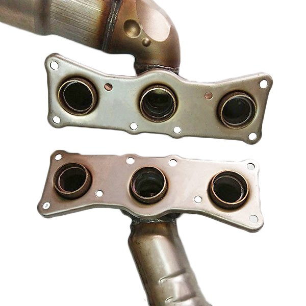 Auto Engine Parts Car Exhaust Catalyst High Standard Fit for BMW X3 E83 E86 E46 X5 E53 E39 Catalytic Converter