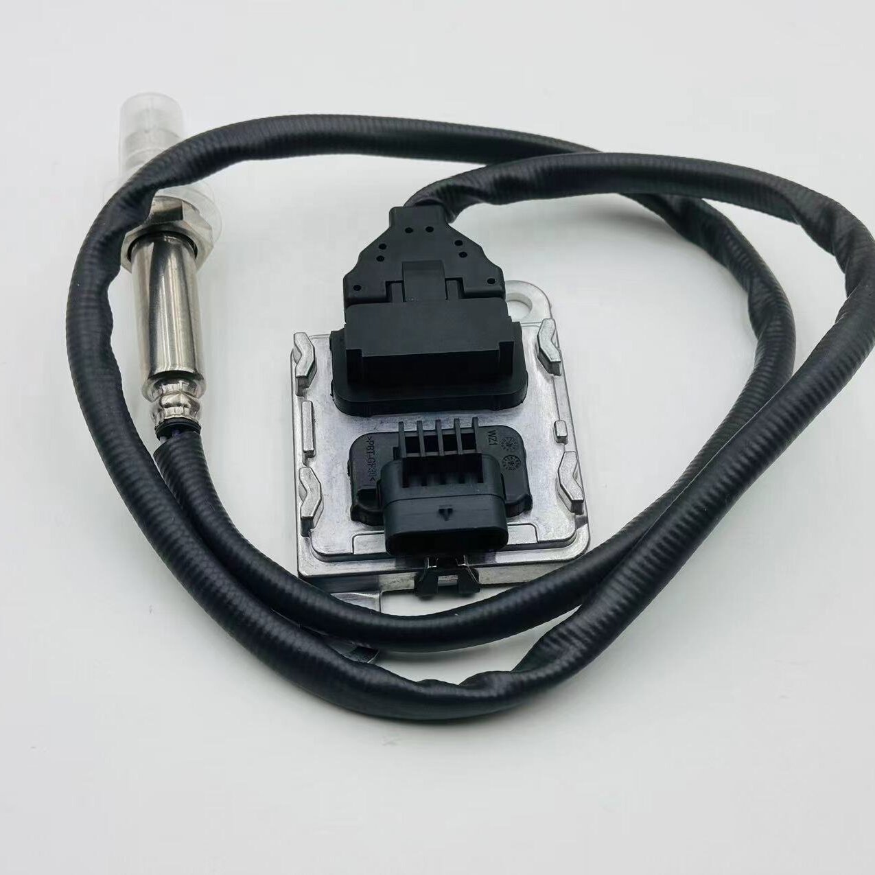 4326869 5WK96753A New Condition Nitrogen Oxide Sensor for Cummins 4326869RX 5WK96753B NOx Sensor