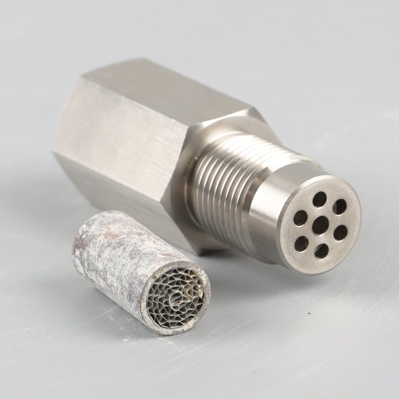 High Quality Mini Catalytic Converter Oxygen Sensor for Engine Repair Auto Parts for Sale