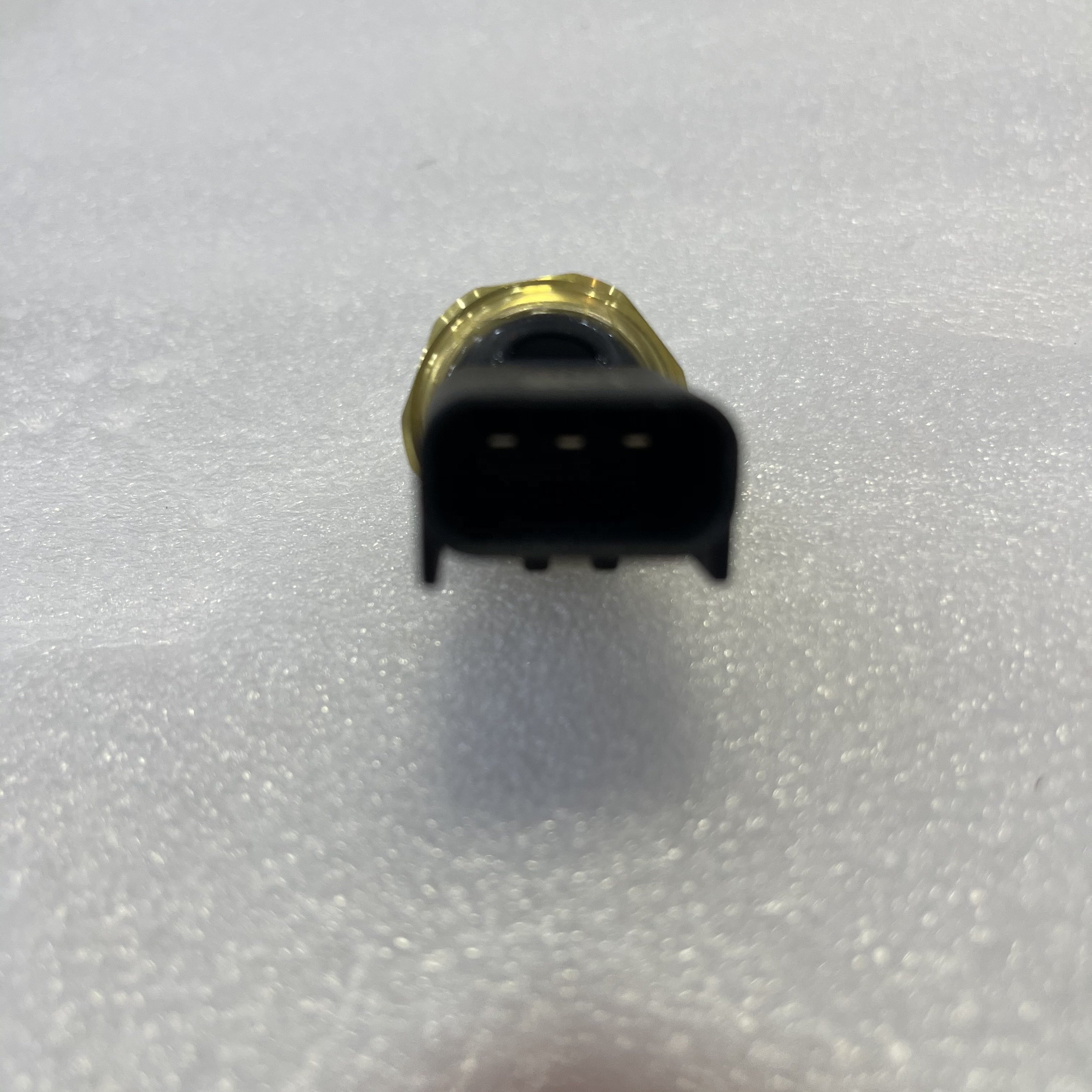 Diesel Auto Engine Parts Oil Level Sensor 4921517