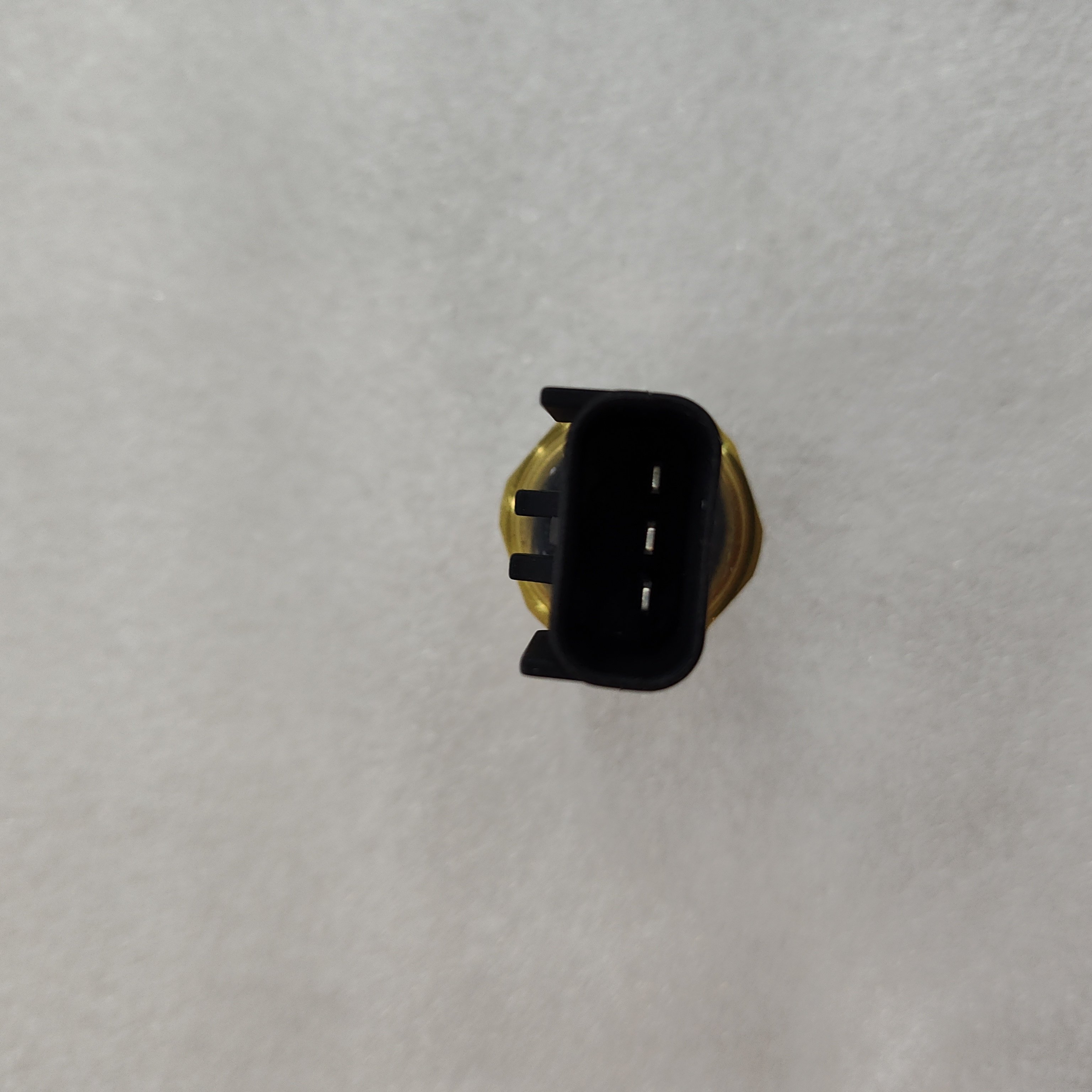 Diesel Auto Engine Parts Oil Level Sensor 4921517