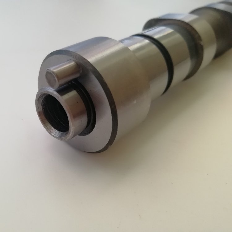 24100-27402 High-quality Auto Replacement Engine Parts Steel Material Camshaft for Hyundai OE 24100-27402