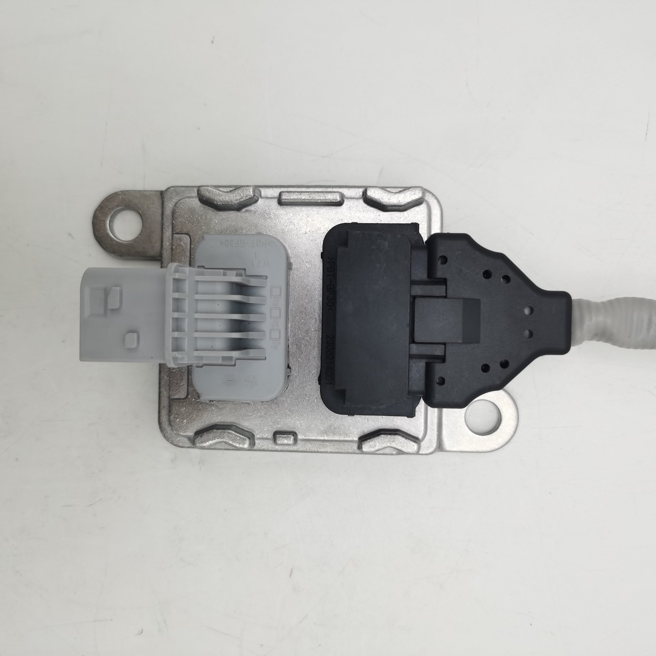 The High Quality Heavy Light Duty Truck Engine Aftertreatment Spare Parts Accessories NOX Nitrogen and Oxygen Sensors