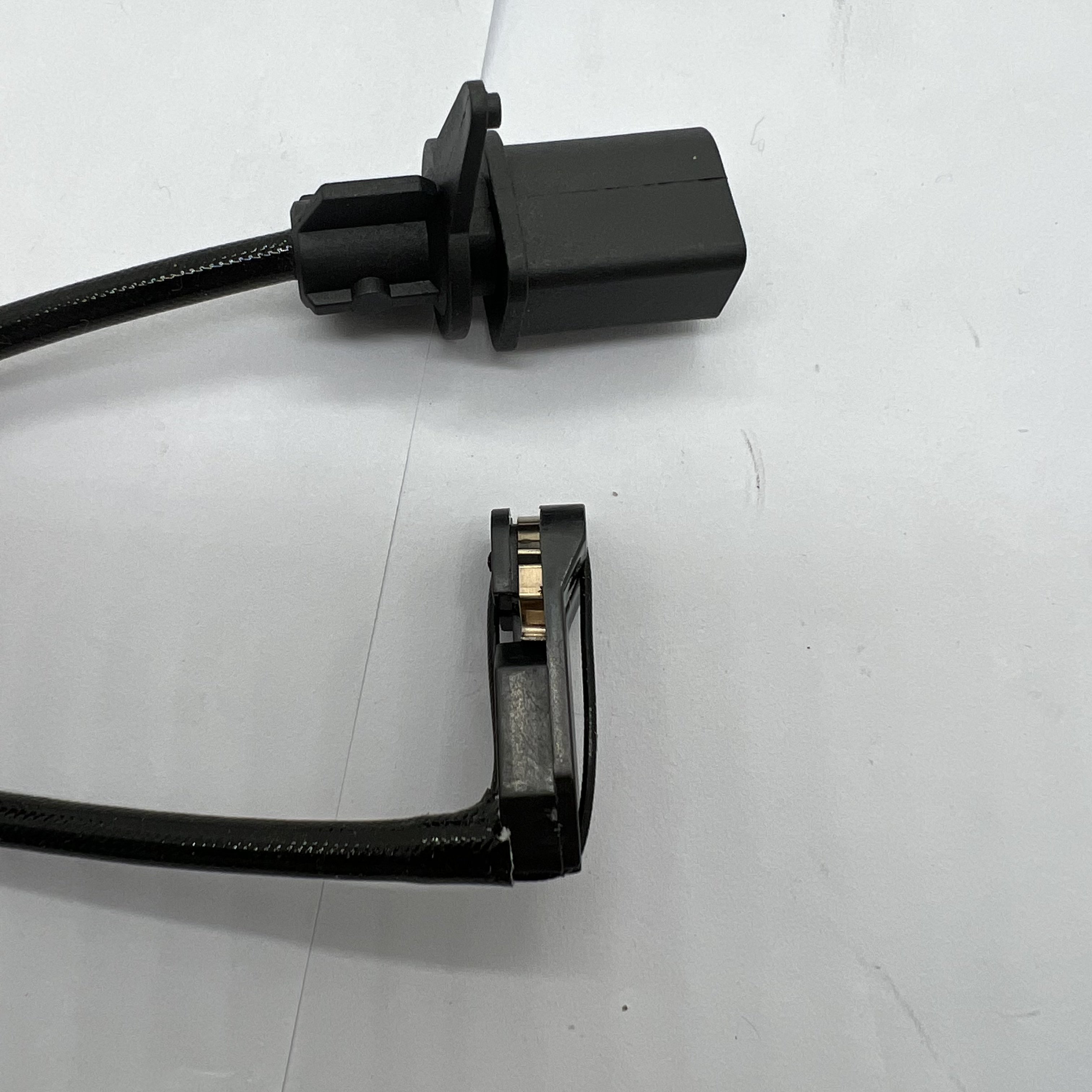 Rear Brake Pad Wear Sensor 4G0615121 4G0698451B 4G0698451A 4G0698451C for Audi A6 (4G2, C7, 4GC) A7 Sportback (4GA, 4GF)
