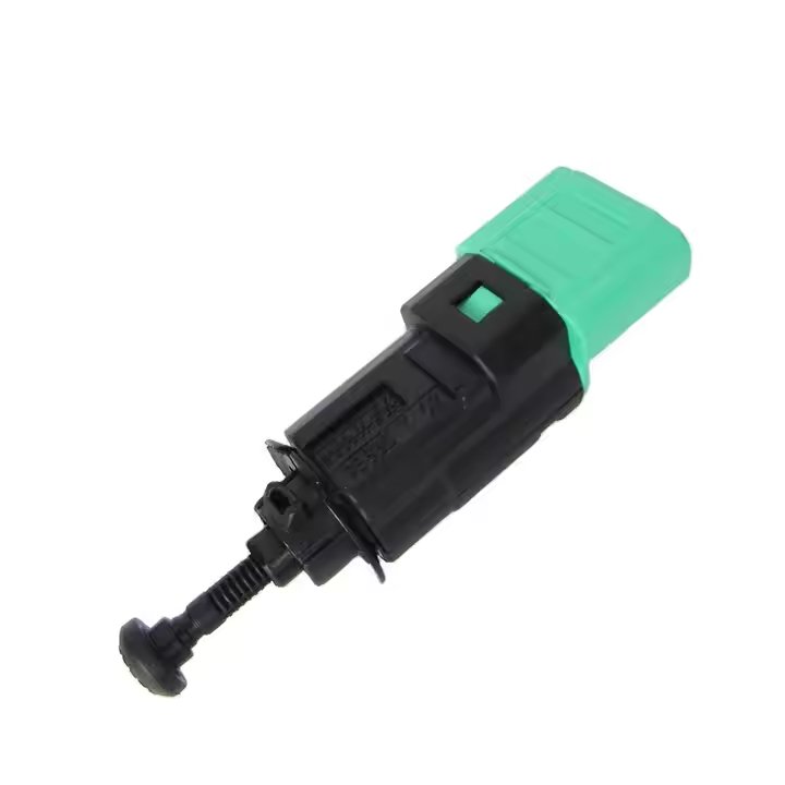 Factory Price Auto Sensors 9650688480 Brake Light Switch for PEUGEOT 207 307 308 3008 Partner Tepee 5013