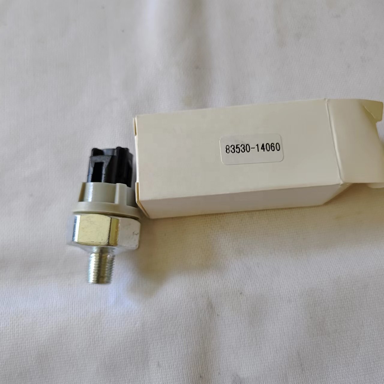 oil pressure switch 83530-14060 83530-14070 83530-30090 83530-60020 3s 4s 4e 5e 4a 5a 7a 1zz 2az 1nz oil pressure sensor