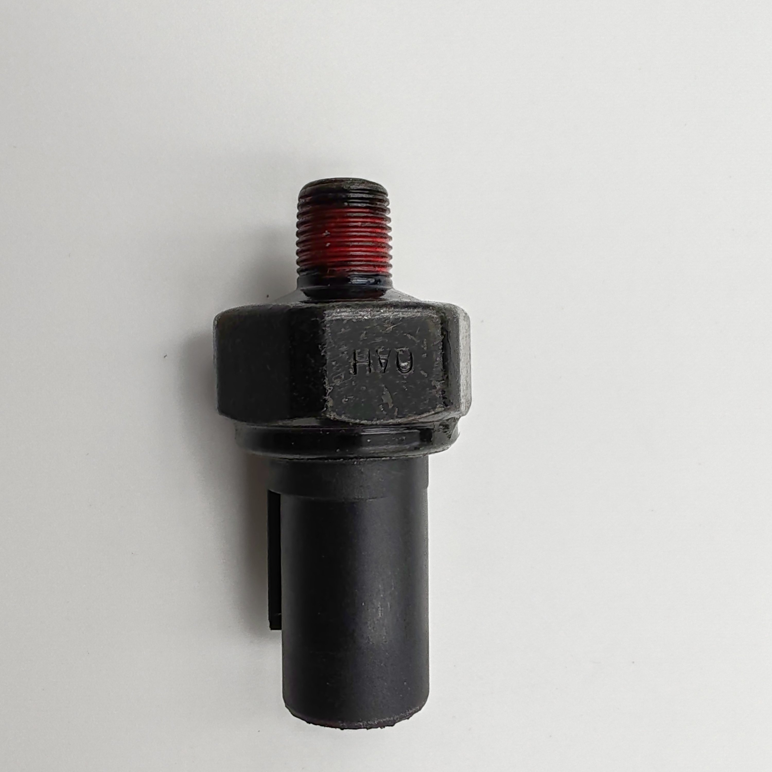 SWITCH ASSY OIL PRESSURE ENGINE PARTS 94750-37000 94750-37100 94750-02000 For HYUN-DAi SANTAFE 2006