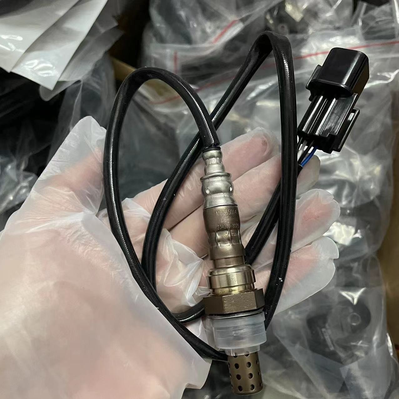 New Oxygen Sensor for Mitsubishi Montero Pickup Triton L200 Model MD365014 Engine Accessory