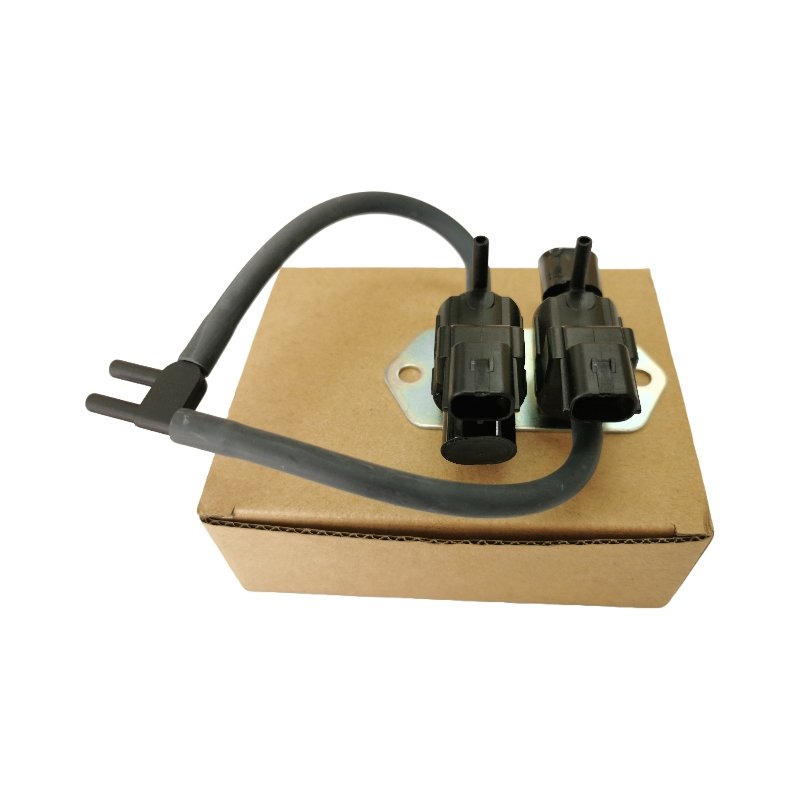 Vacuum valve suitable for sensor control valve of Mitsubishi Pajero four-wheel drive system